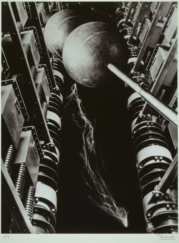 Figure 9. César Domela-Nieuwenhuis, Energie, 1931, photomontage, Centre Georges Pompidou.