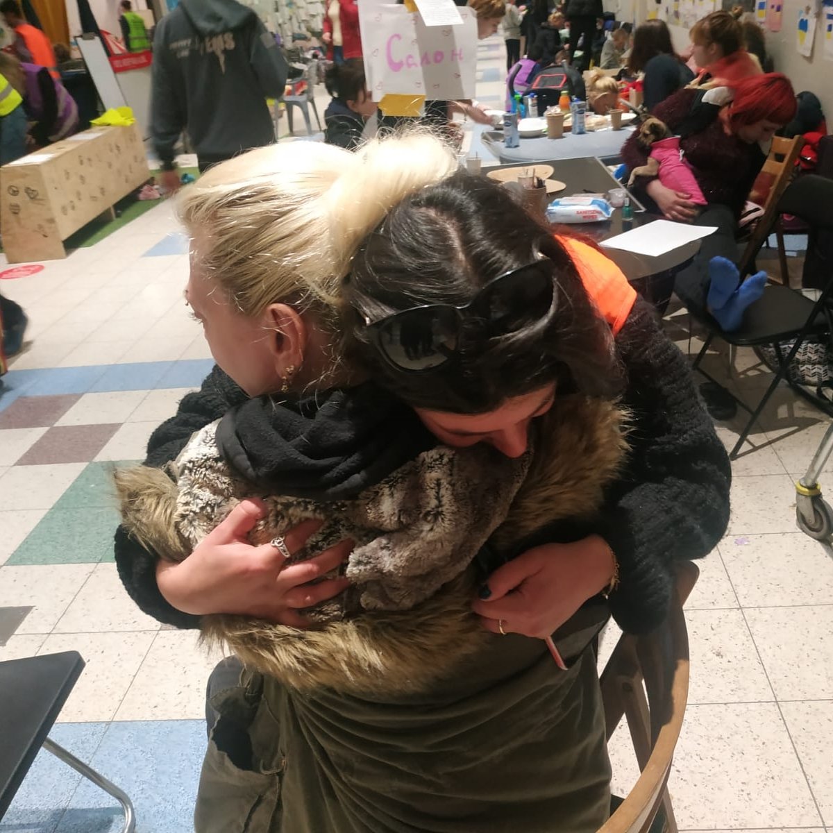 NATAN Social Worker Jenny Kelner bids farewell to one of the refugees she worked with at Przemysl Refugee Center.