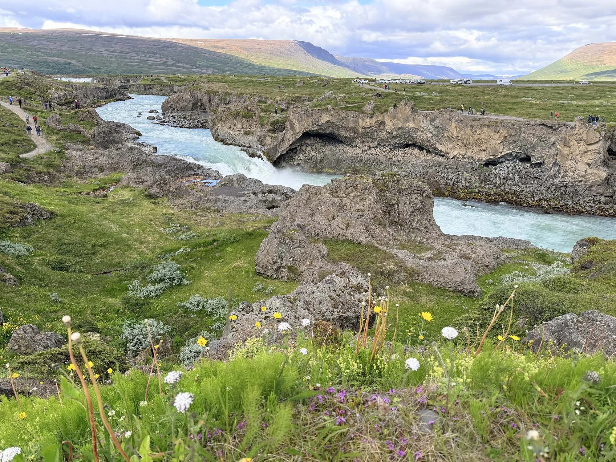 Goðafoss-falls-iceland.jpg