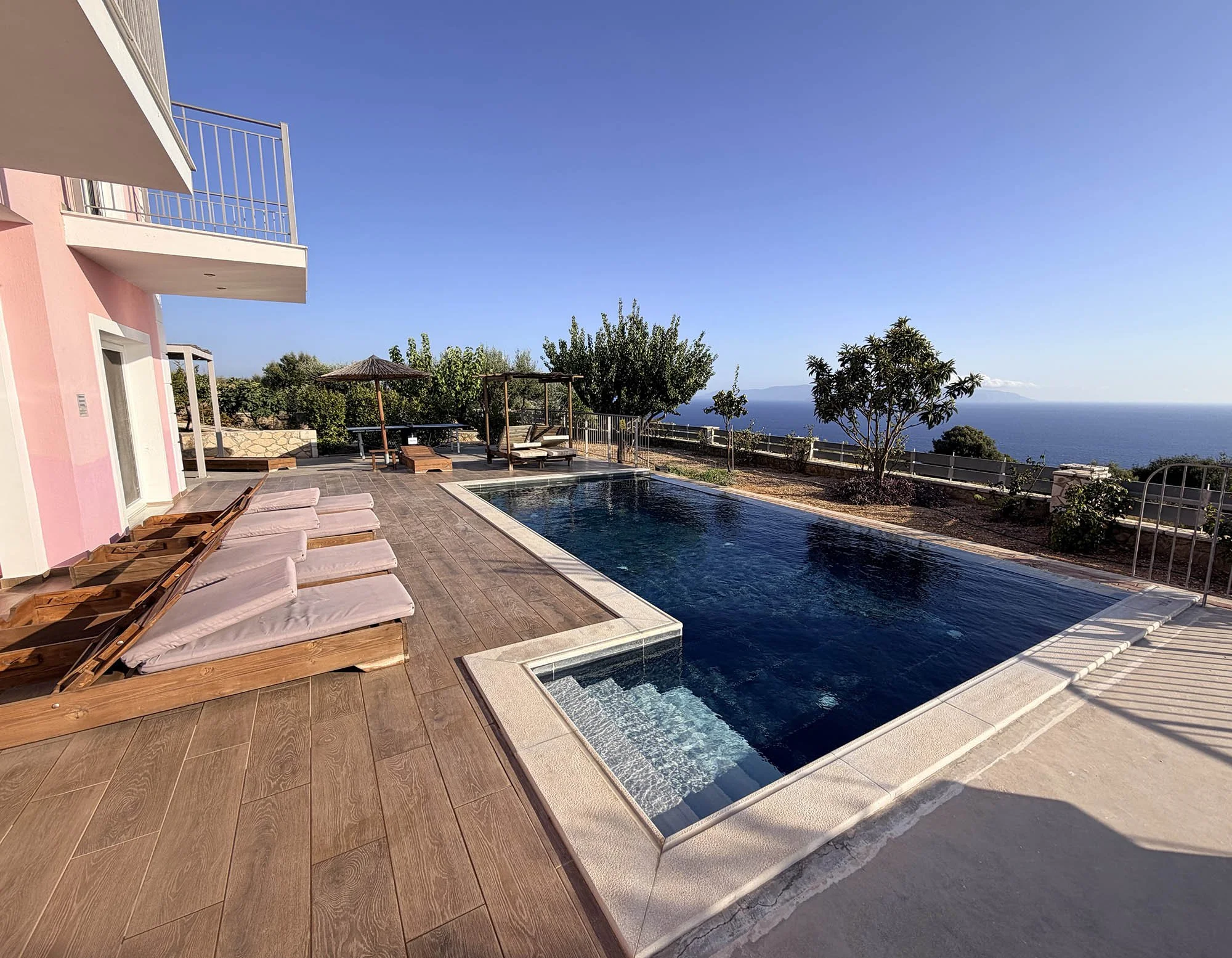 Villa Roz, Kefalonia with pool and sea view
