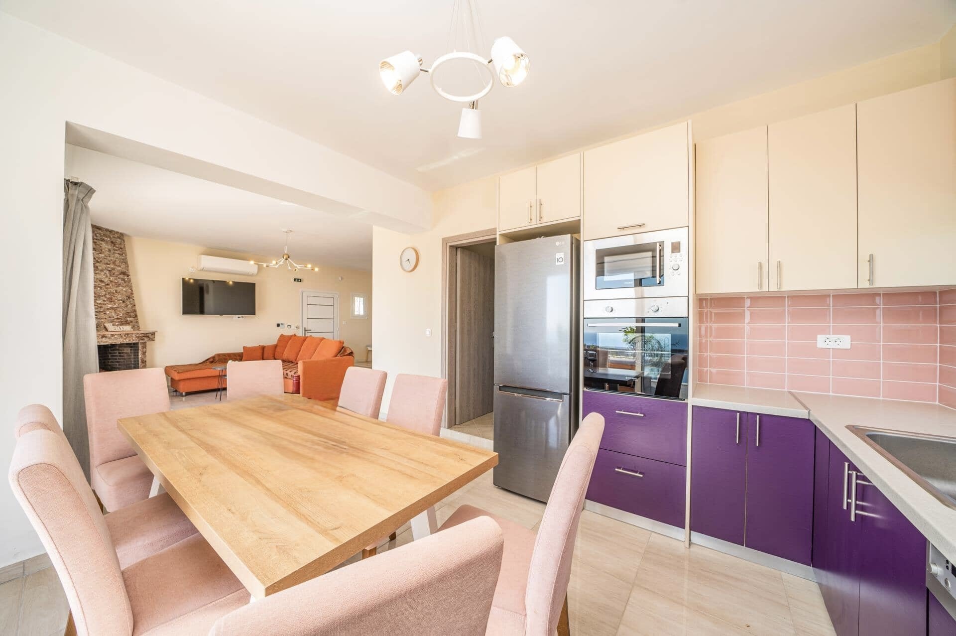 Kitchen area at Villa Roz in Kefalonia