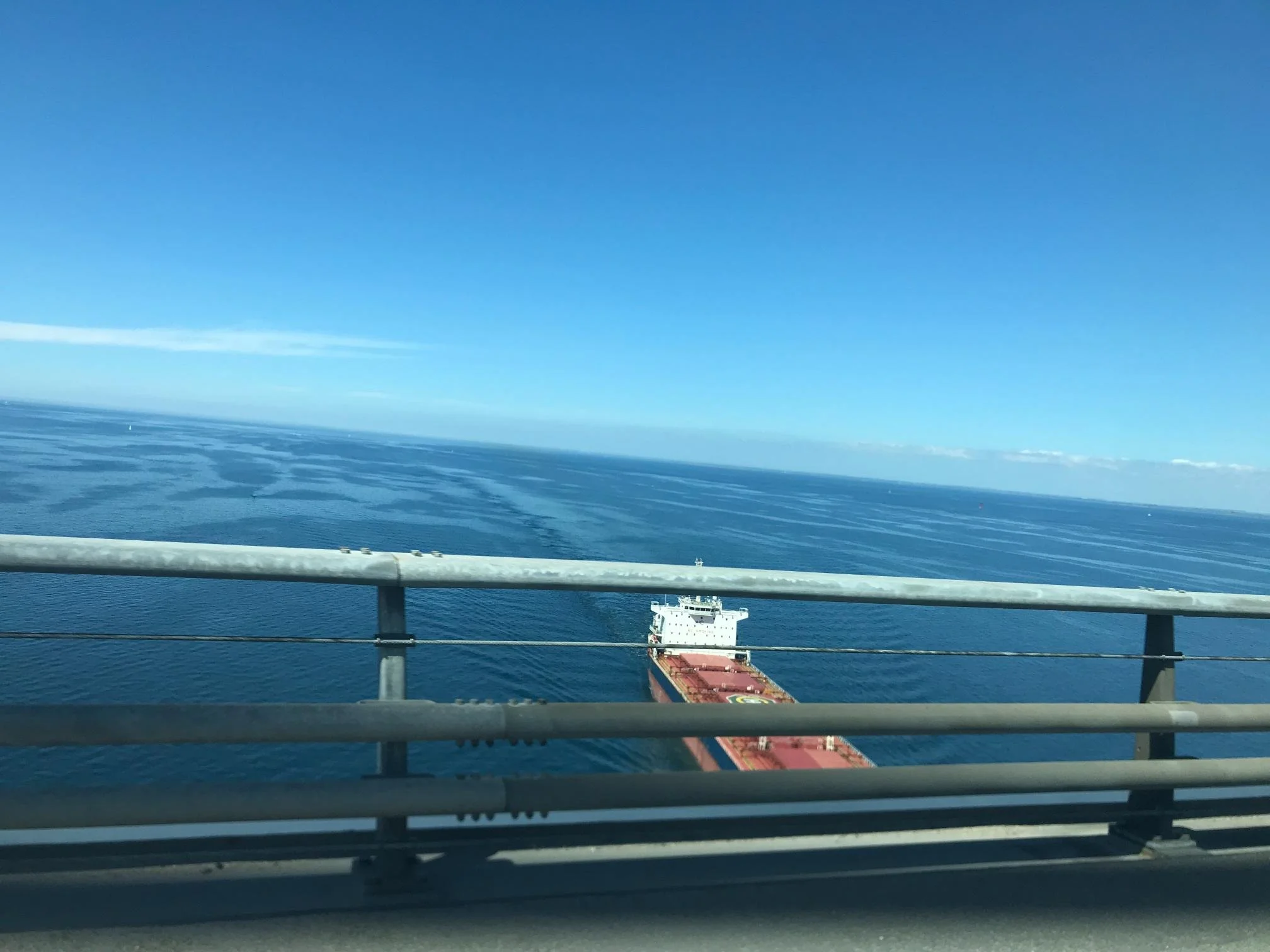 boot onder brug.jpg