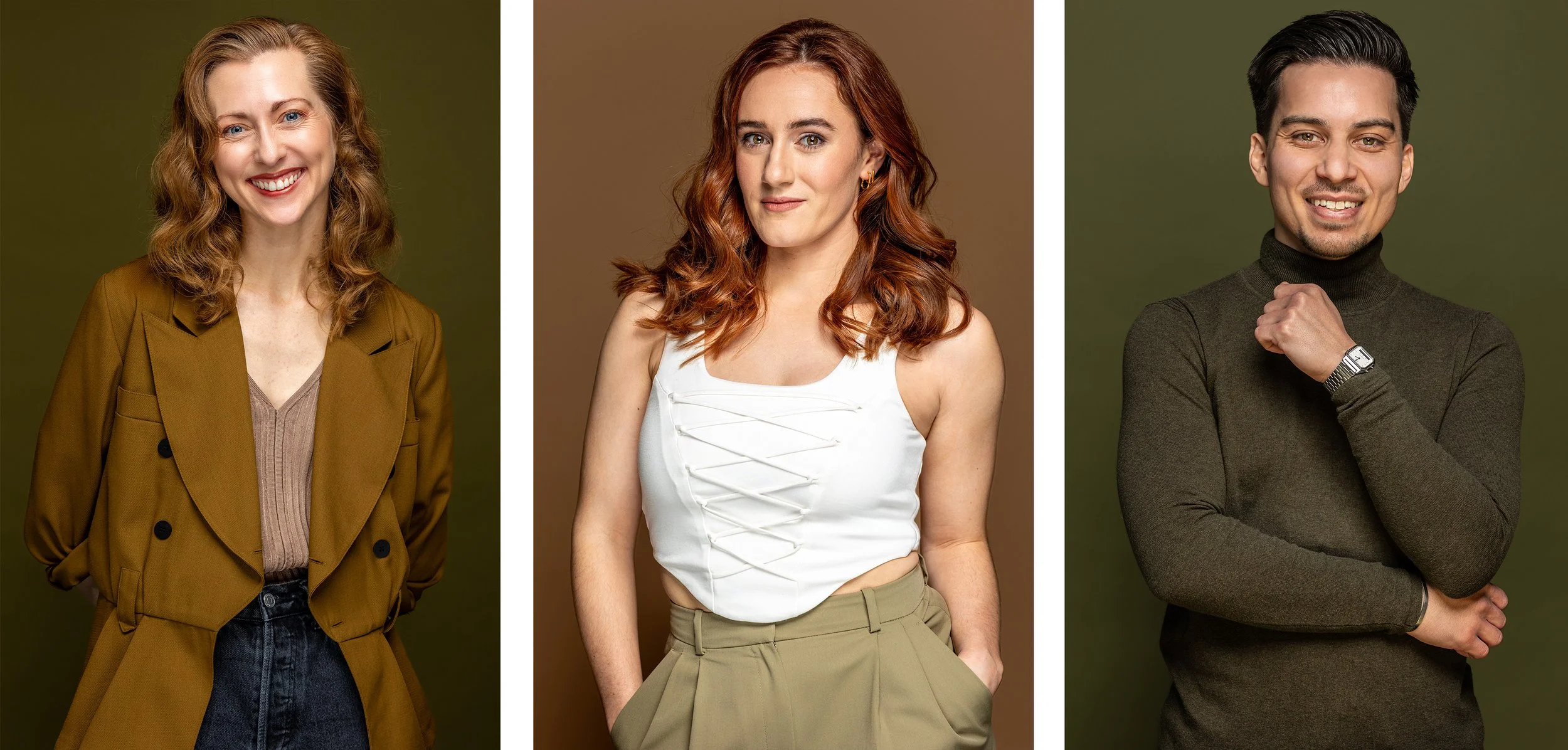 Drie portretfoto's van mensen, een vrouw met lichtbruin haar en een groene achtergrond, een vrouw met rood haar en een bruin achtergrond, en een man met zwart haar en een groene achtergrond.