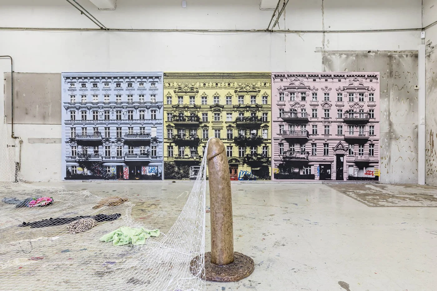 Love Streams Liz Craft and Pentti Monkkonen SCHLOSS, Oslo October 27 – November 20, 2016 Photo: Vegard Kleven