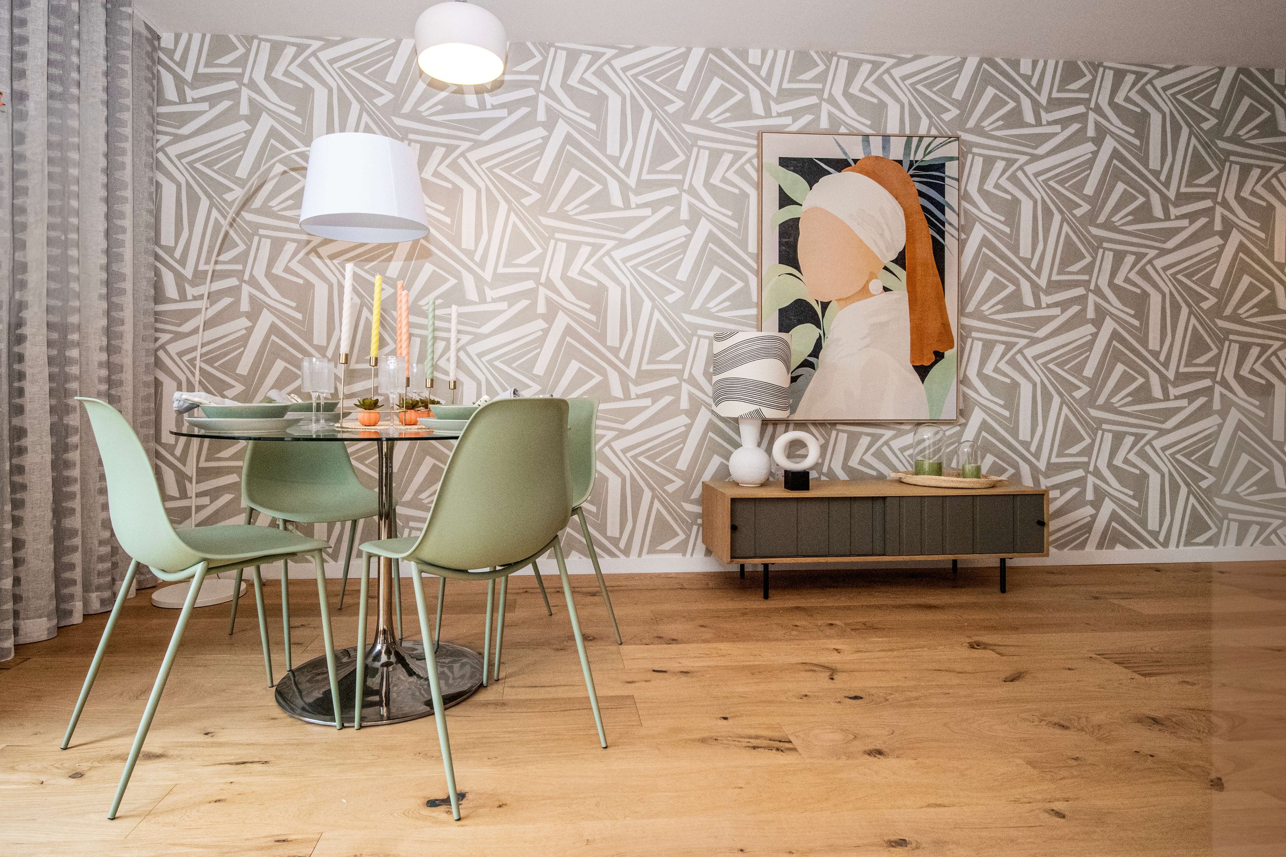 Rowanbank Gardens Showhome 015.JPG