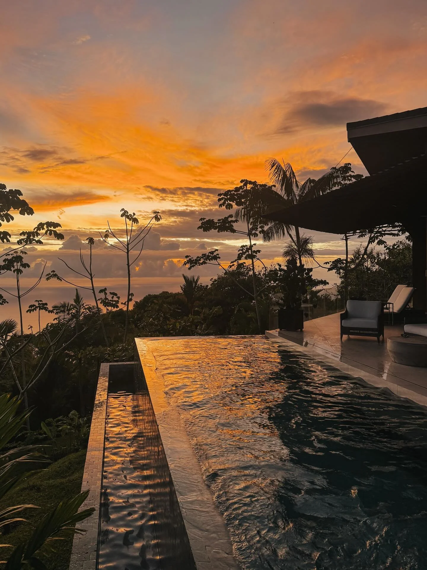 Post cards from CR.

La Fortuna all the way to Uvita, three national parks, so much ceviche, incredible wild life, and swimming from sun up to sun down. 

It&rsquo;s hard to put into words. The way it felt to be back in the country where we honeymoon