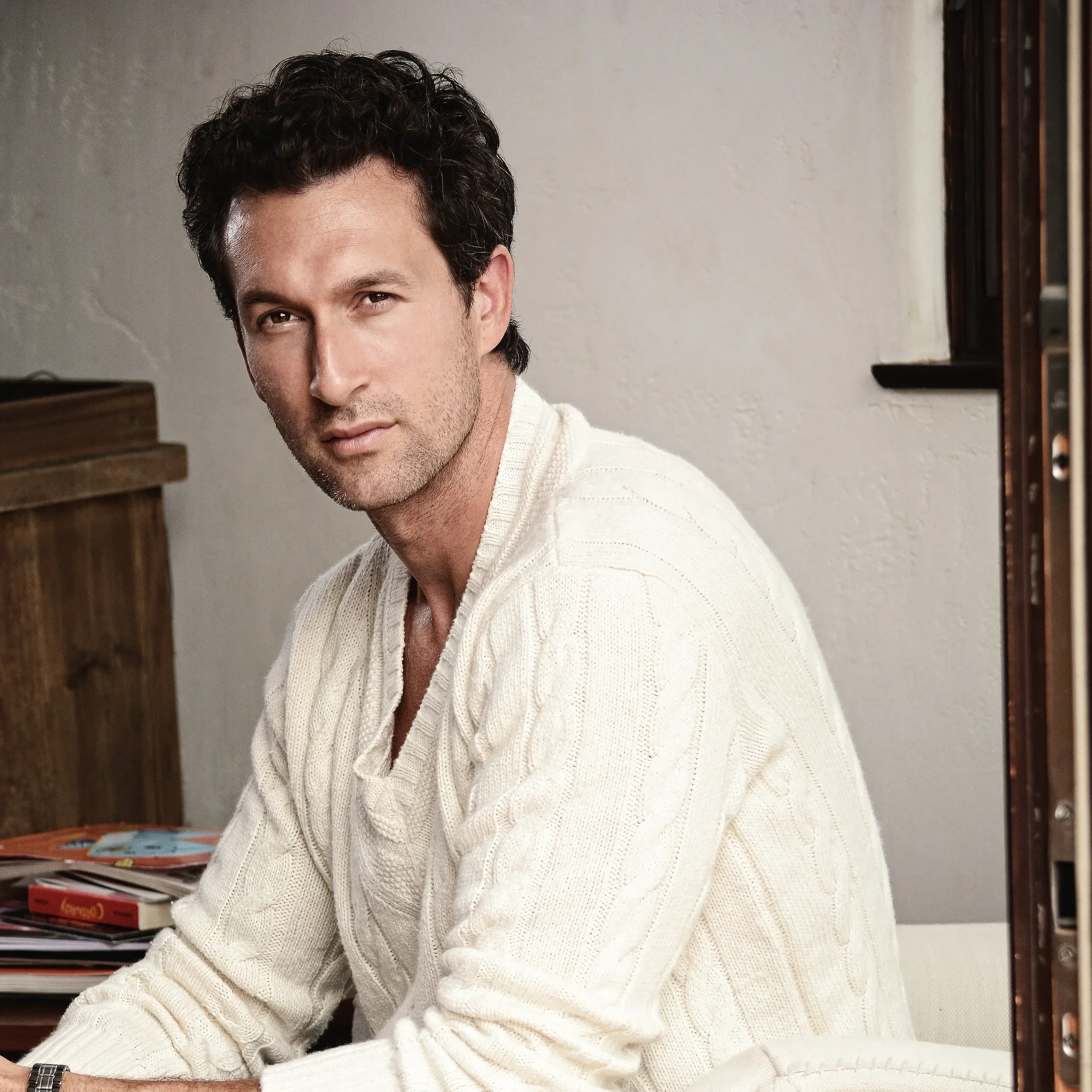 Aaron Lazar