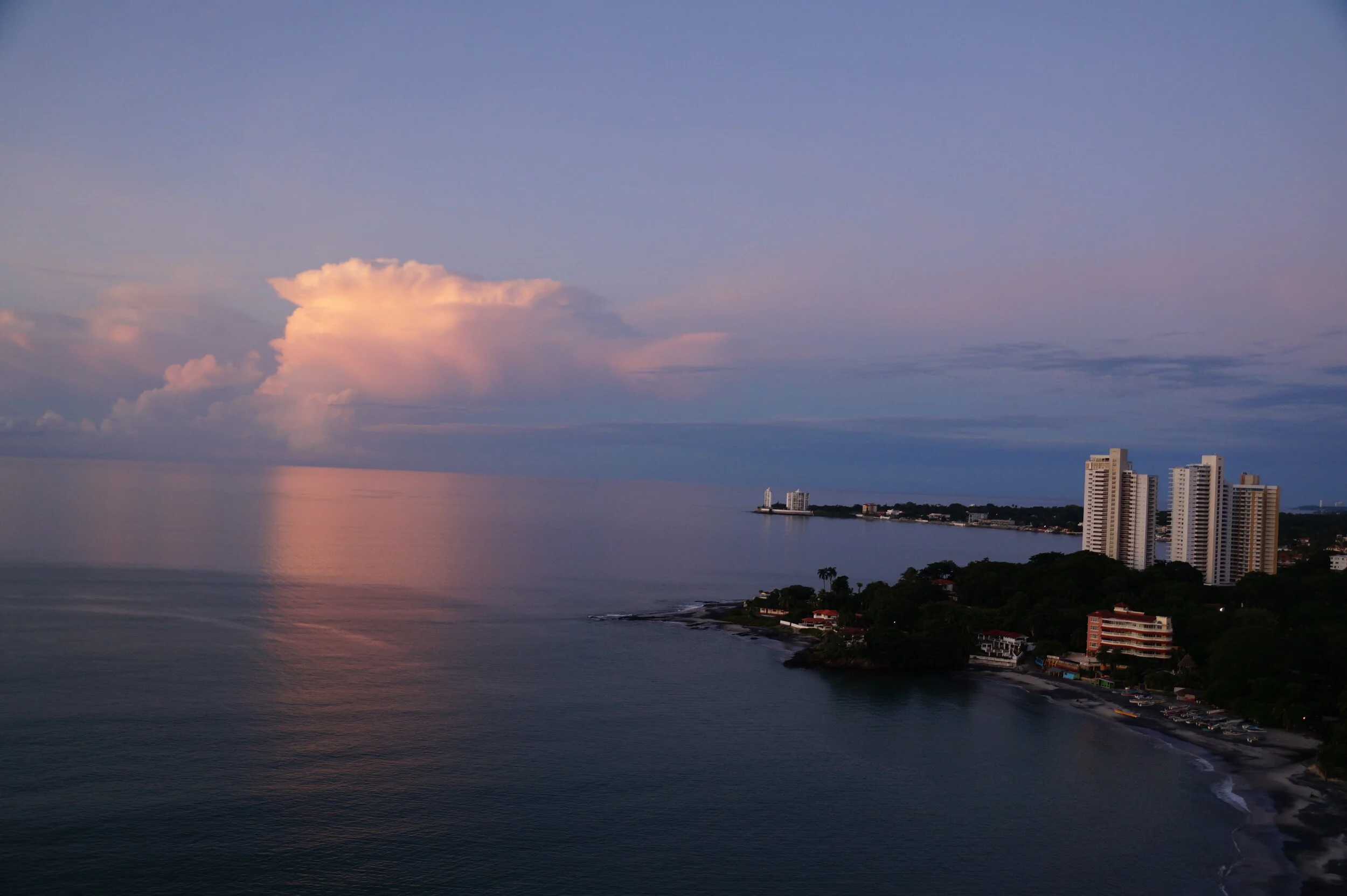 Sunrise Nueva Gargona, Panama