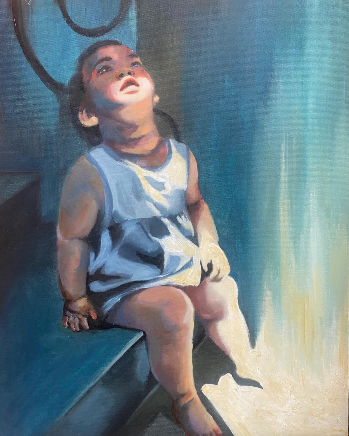 This junior is on fire! Beautiful oil painting by 11th grade student Betty @betty_bui.reilly 💕 The variety of hues paired with the gorgeous glowing light make this painting so dynamic! Light is so key to developing an excellent painting. So impresse