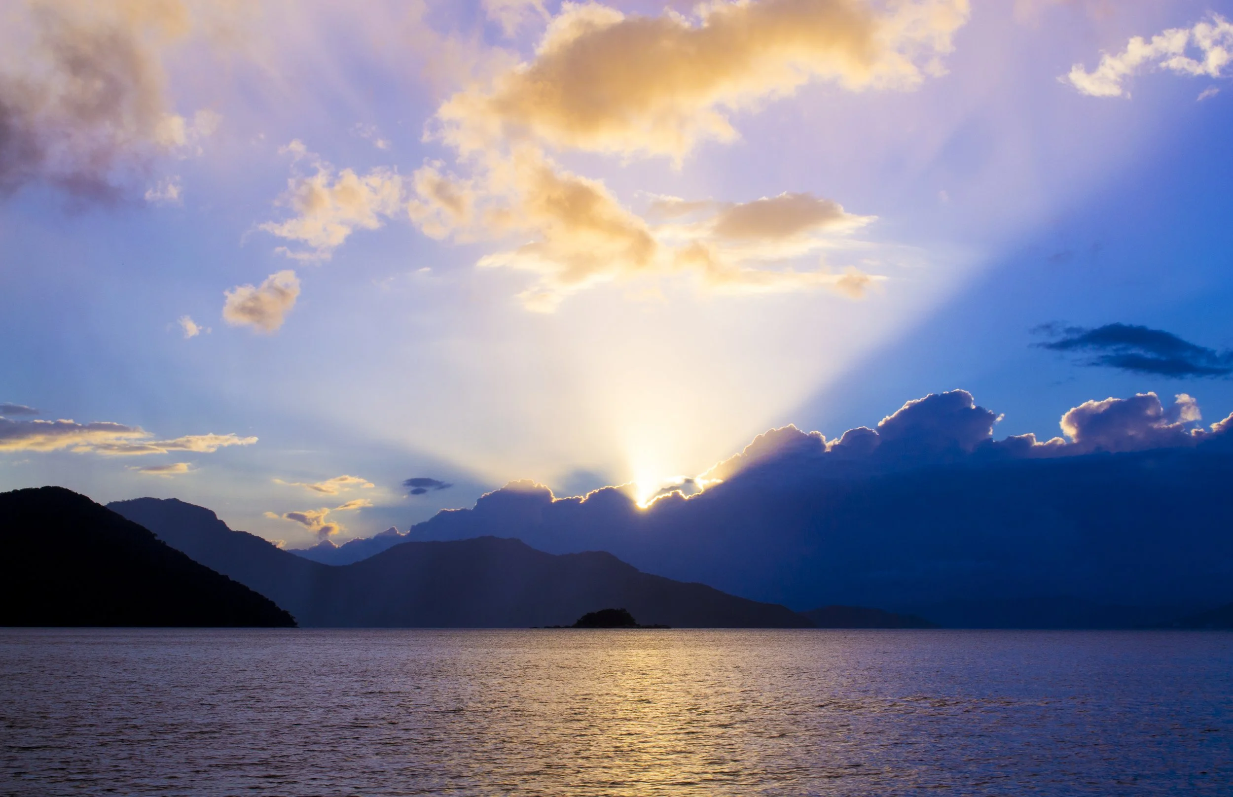 SUNSET ILHA GRANDE.jpg