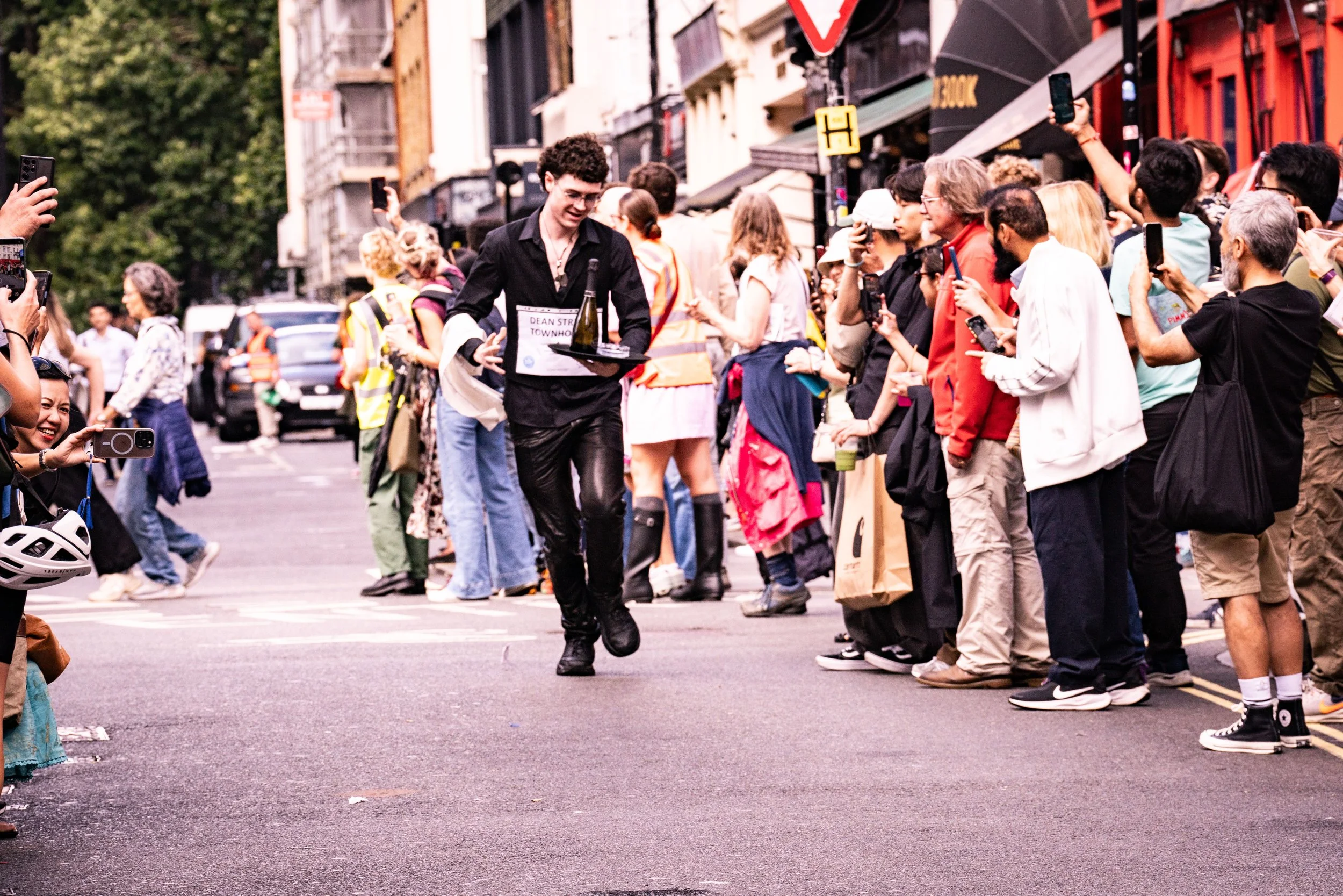 Doppo - Soho Waiters Run 2025-079.jpg