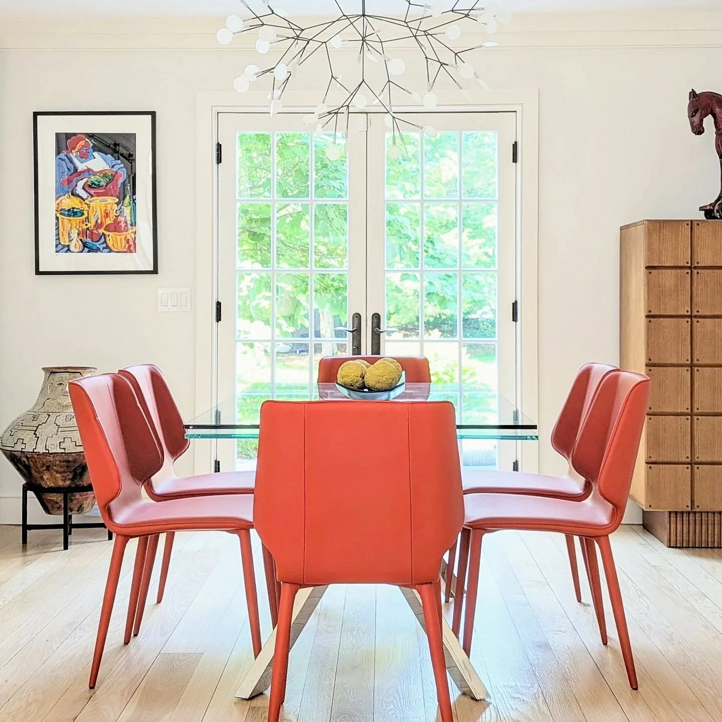 A fresh beginning in Essex, combining two unique soles with individual styles and years of gathered treasures from chapters behind them, artfully executed to mirror the beautiful life ahead #ESSEXRIVERREFRESH