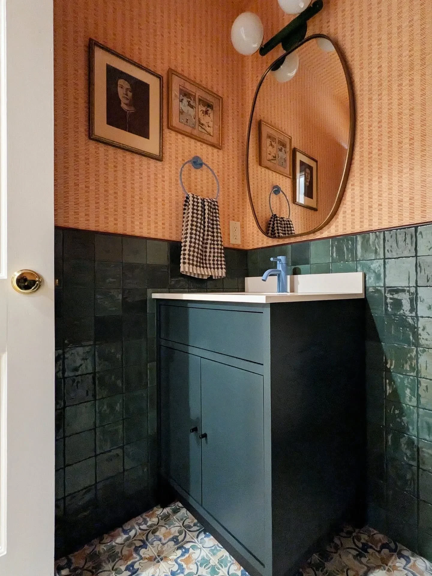 Eclectic, academic, curious, gracious, and most of all warm... These are just a few words I have used to describe my #IslandAvenueRefresh clients. Together, piece by piece, we have created a power room that truly captures their personality.