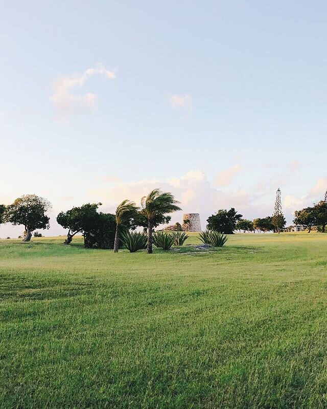 Did you know that #JumbyBayIsland is home to an 18th-century sugar mill?

#JumbyBayIsland #FunFactFriday #Antigua #OetkerCollection #EdenBeing #HostsOfChoice #IAmATraveller #HappinessTherapy @oetkercollection