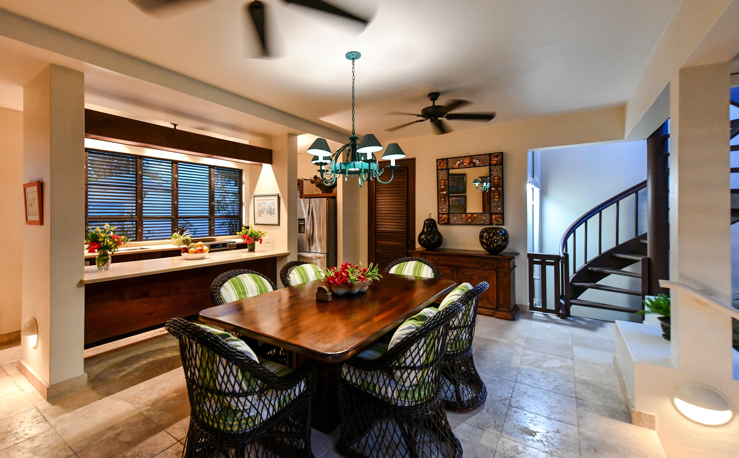 INT01-JUMB-BVilla-Wide-2402JMR27947-min.jpg