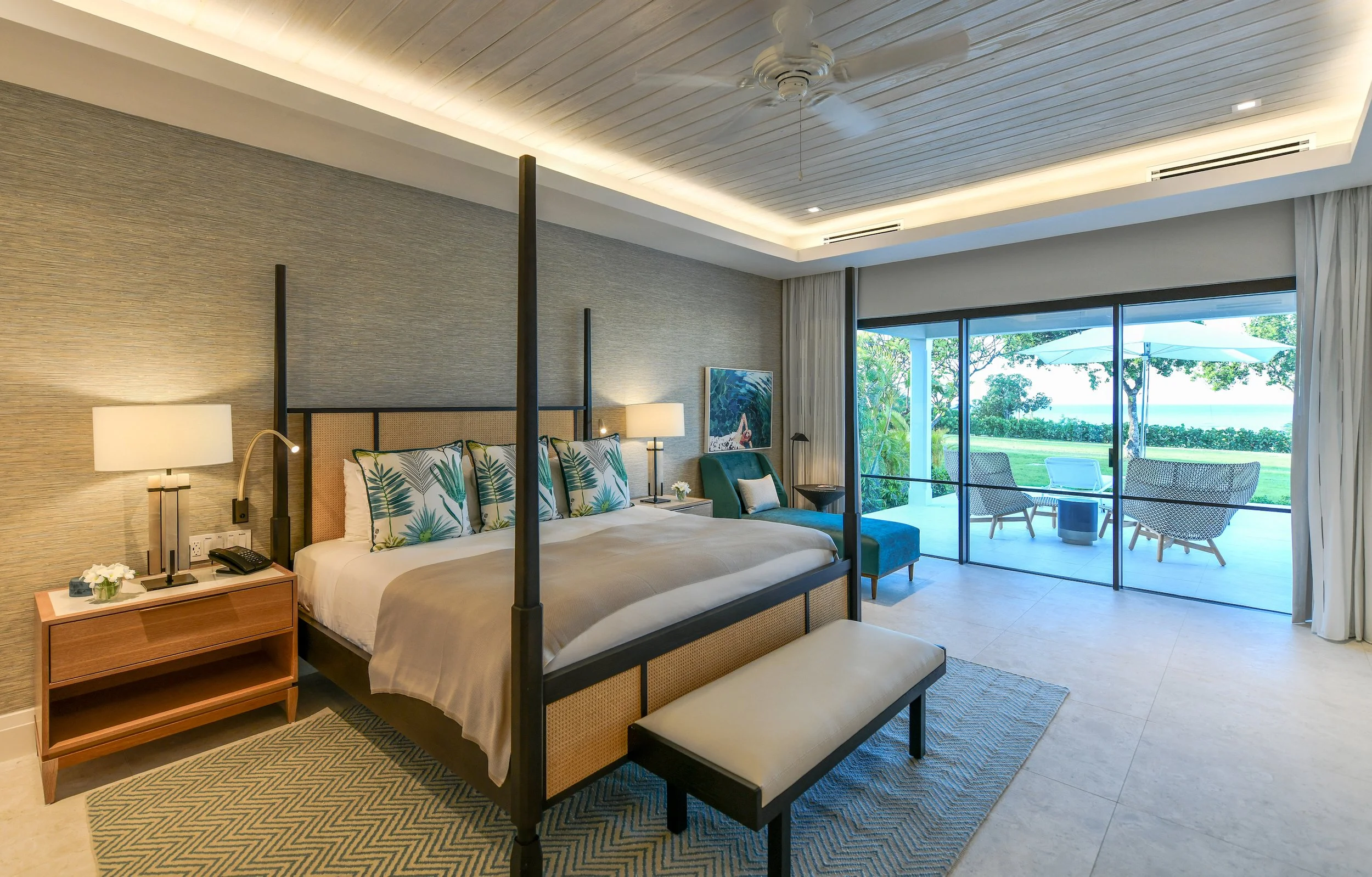 INT21-JBROC-OVS-BedSuite8Master-2212JMR29116.jpg