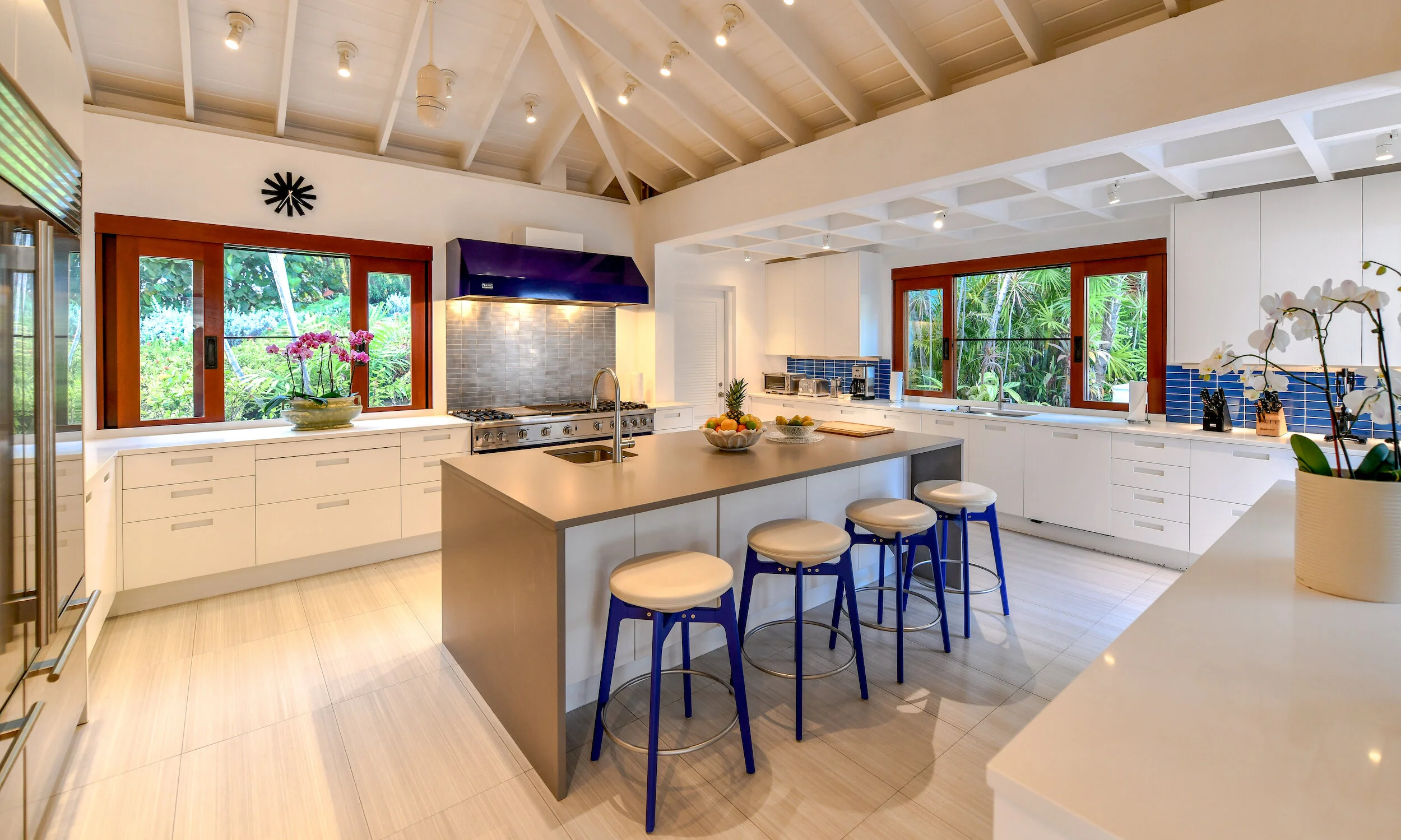 047Int-JUMB-CocoB-Kitchen-2105JMR28199.jpg