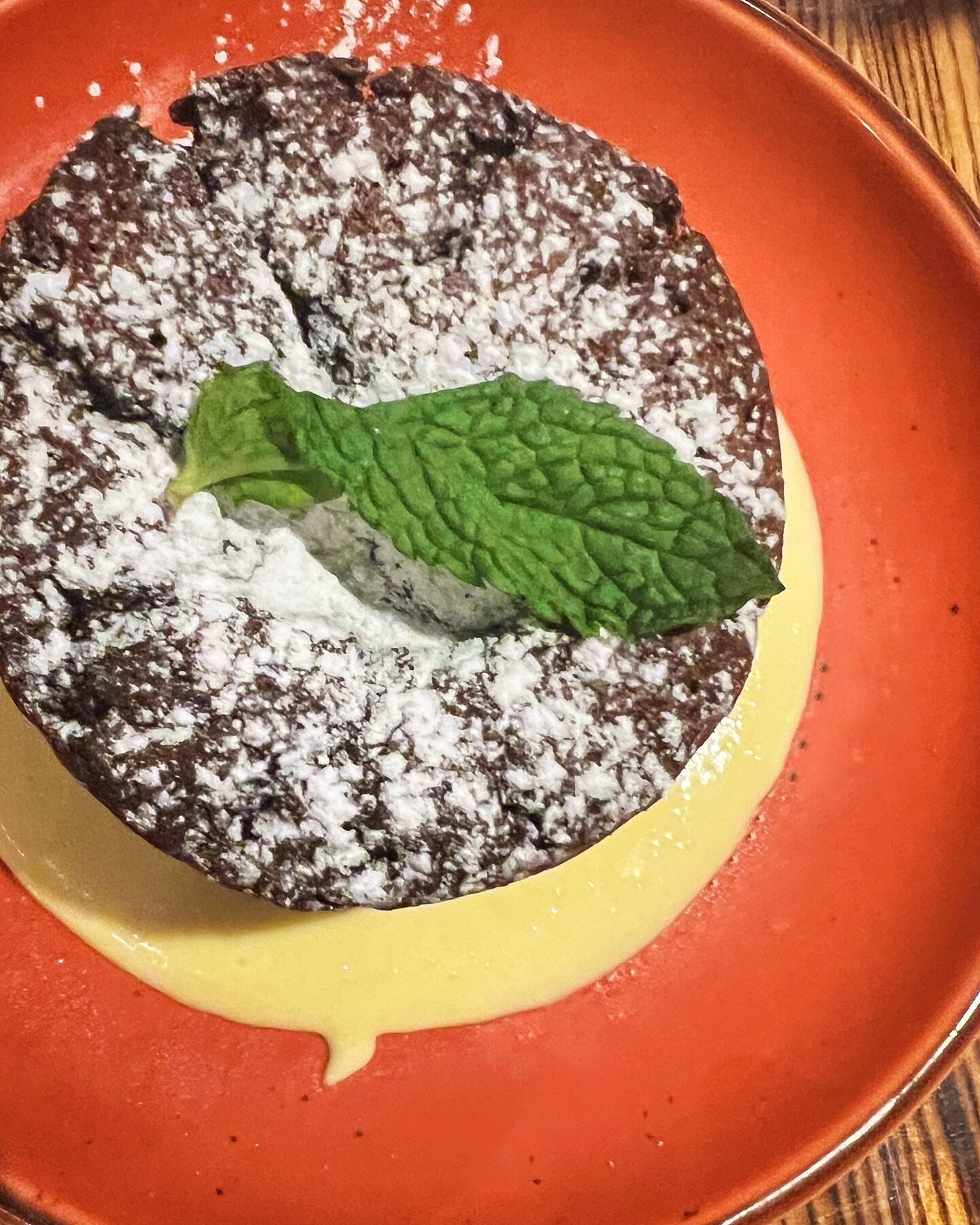 DINE // this flourless chocolate cake @tazzakitchen is now on my favorite #Raleigh desserts list! #ilovechocolate #tazzakitchen #shopvillagedistrict #raleighfoodies