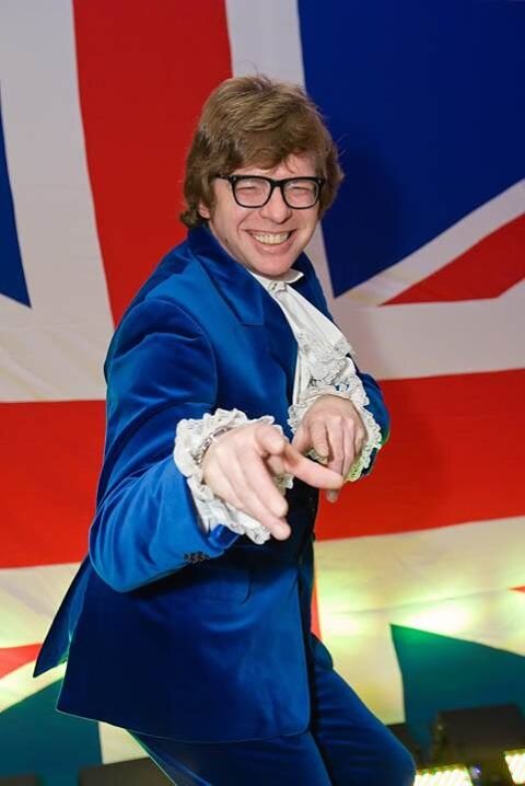Austin Powers lookalike at event