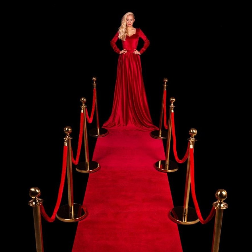 Red-Carpet-Lady.jpg