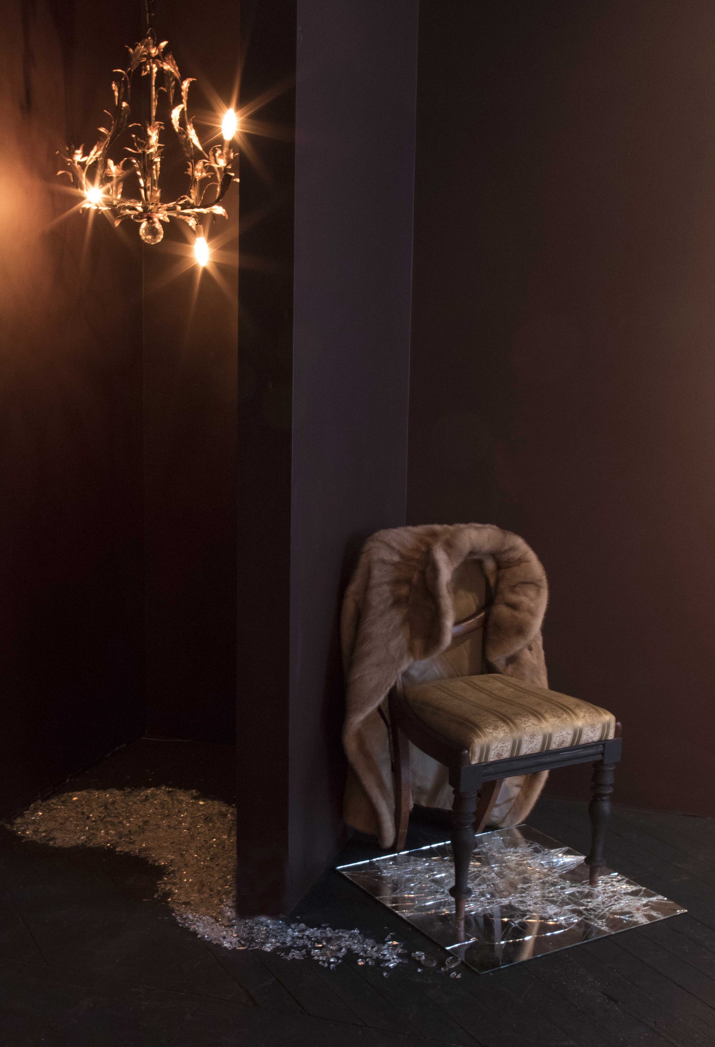 x chair&chandelier.jpg