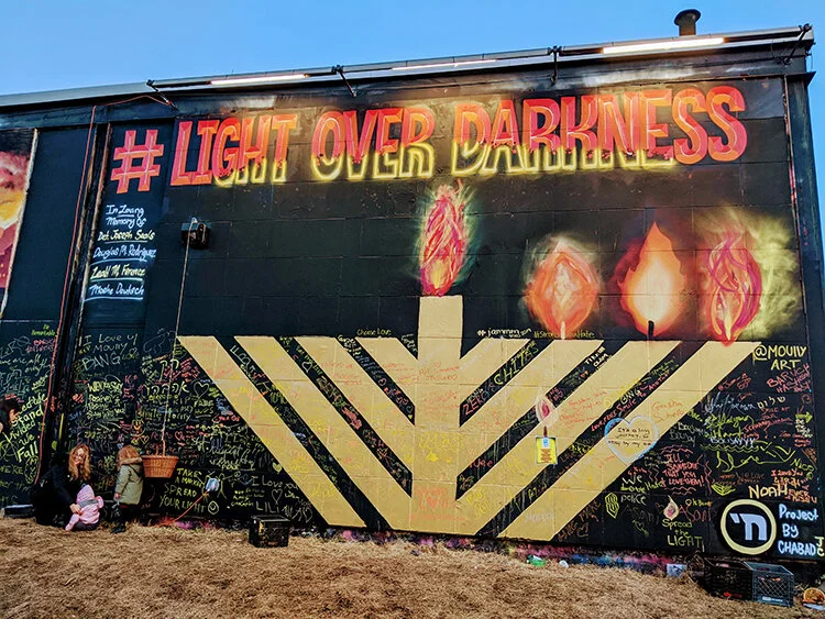 light-over-darkness-mural-jersey-city-jewish-art-yitzchok-moully-4.jpg