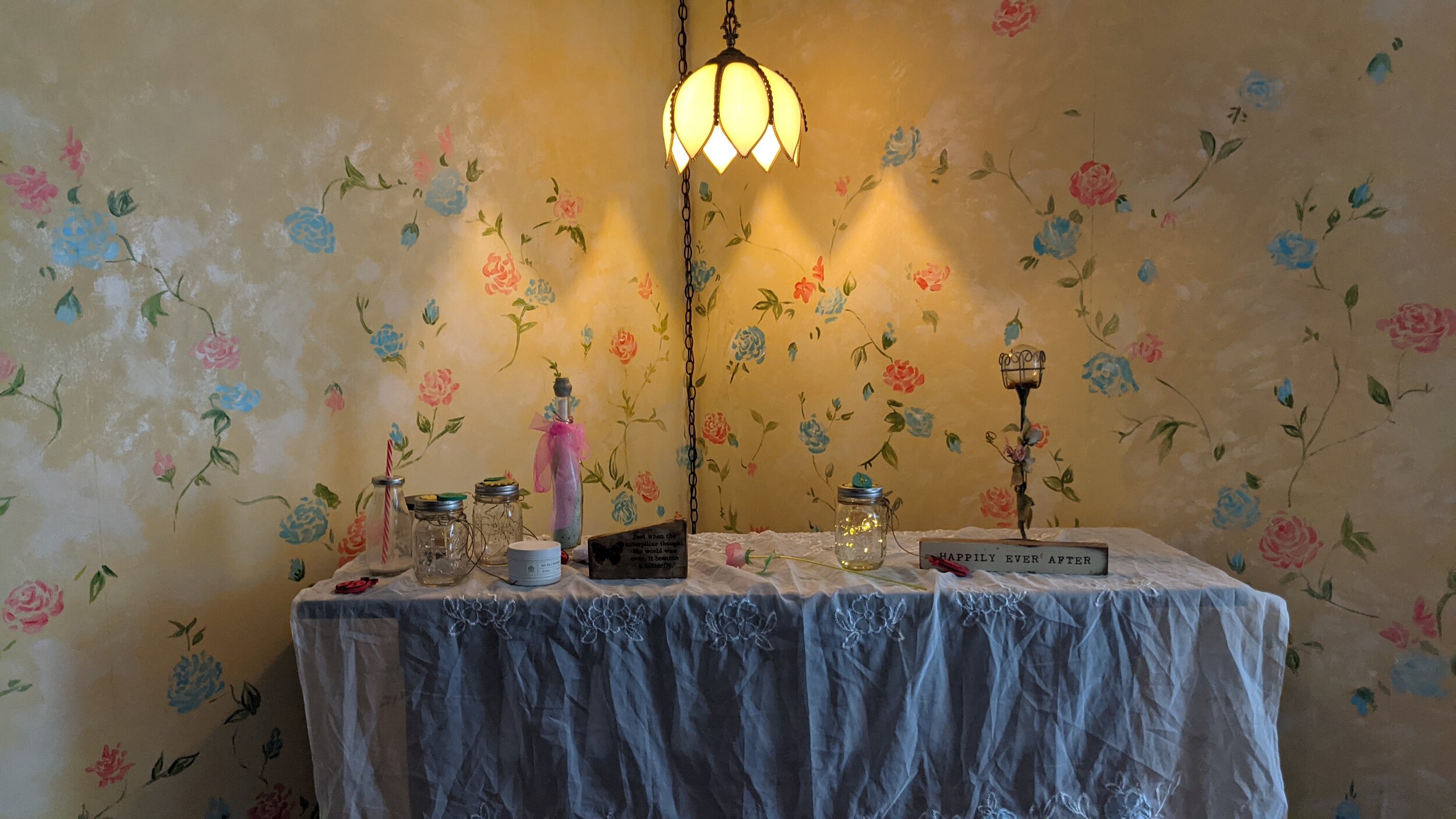 Living Room
Albion Rose
Directed by Tiffany Tenille
Production Designer: Mari Xiao