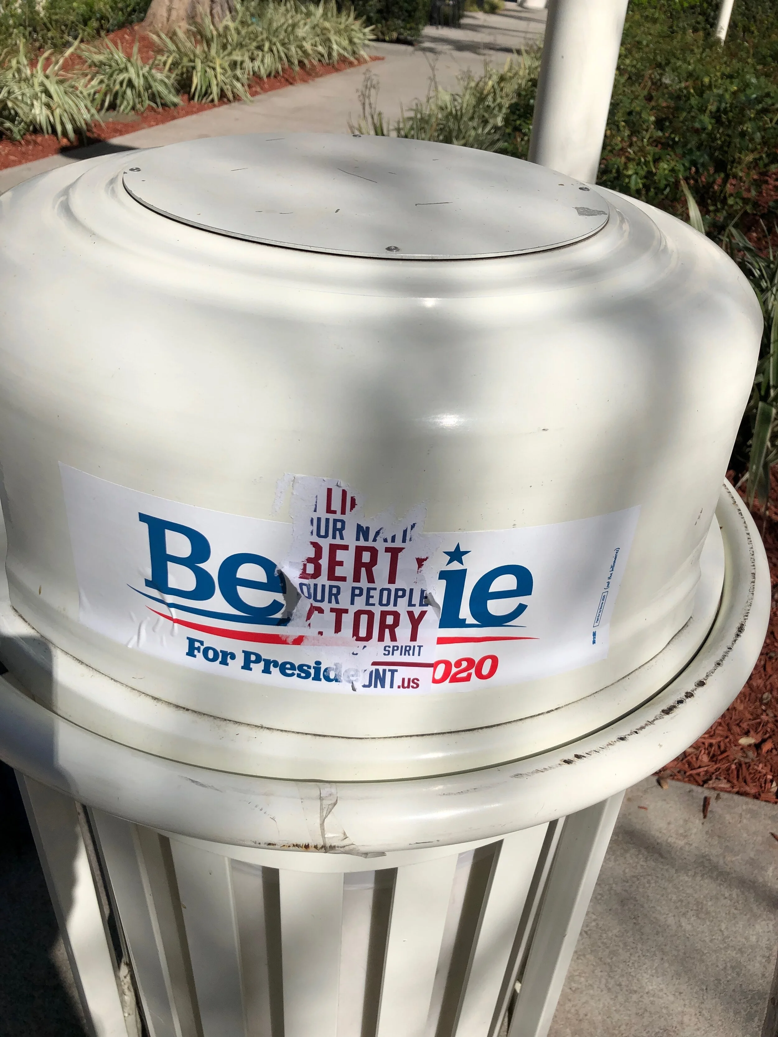 White supremacist group graffitis campus the morning of Super Tuesday