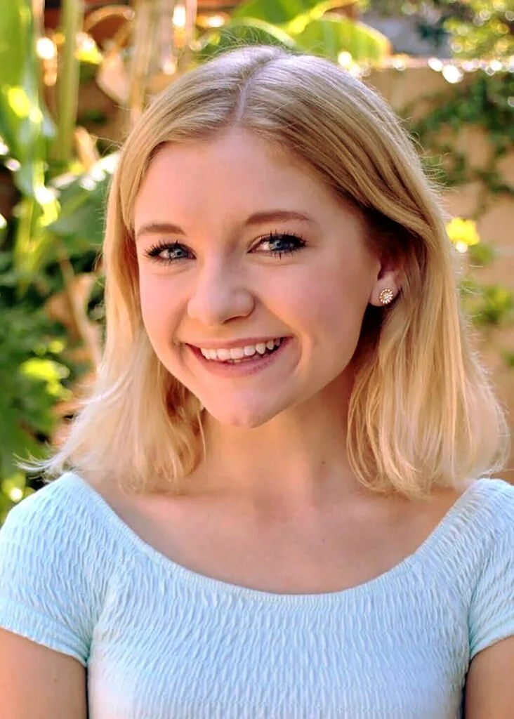 Dedee Droege Politics Editor @dedeedroege