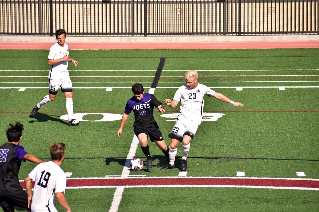 Red card leaves men’s soccer shorthanded in Cal Lutheran matchup