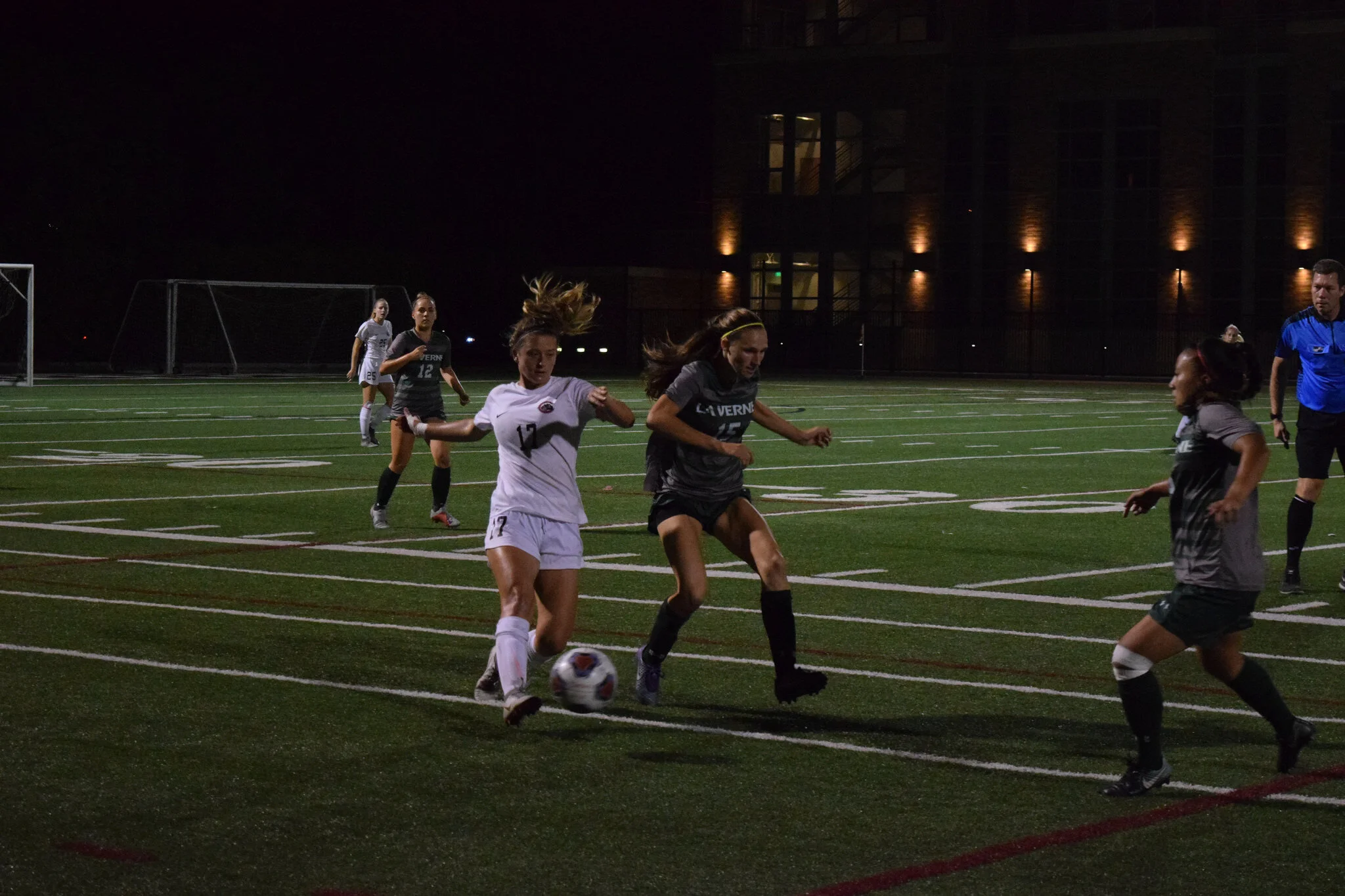 Women’s soccer takes on LaVerne in tense home game