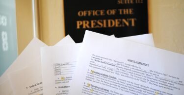 Opinion | Students should be concerned about the Koch scandal