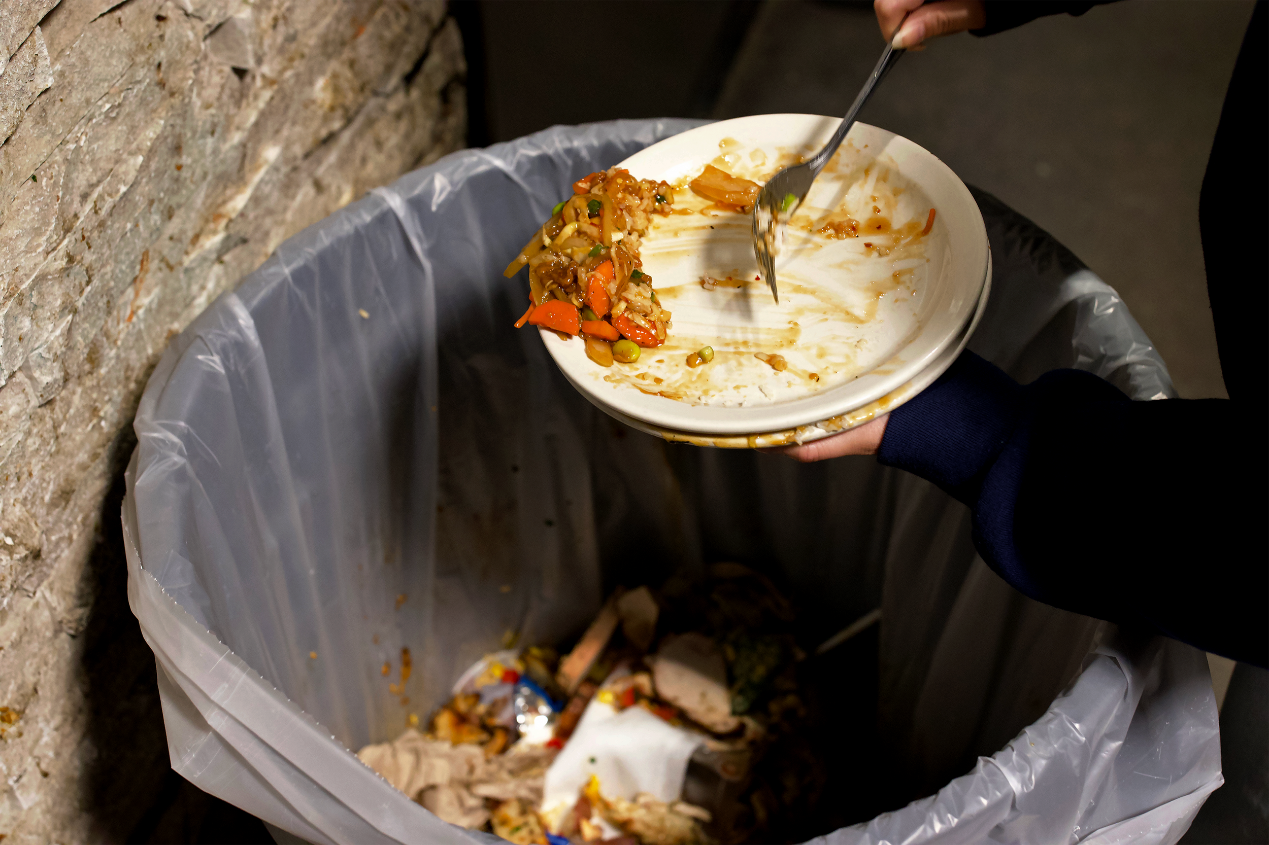 Office of Sustainability partners with Sodexo to conduct food waste awareness program on campus