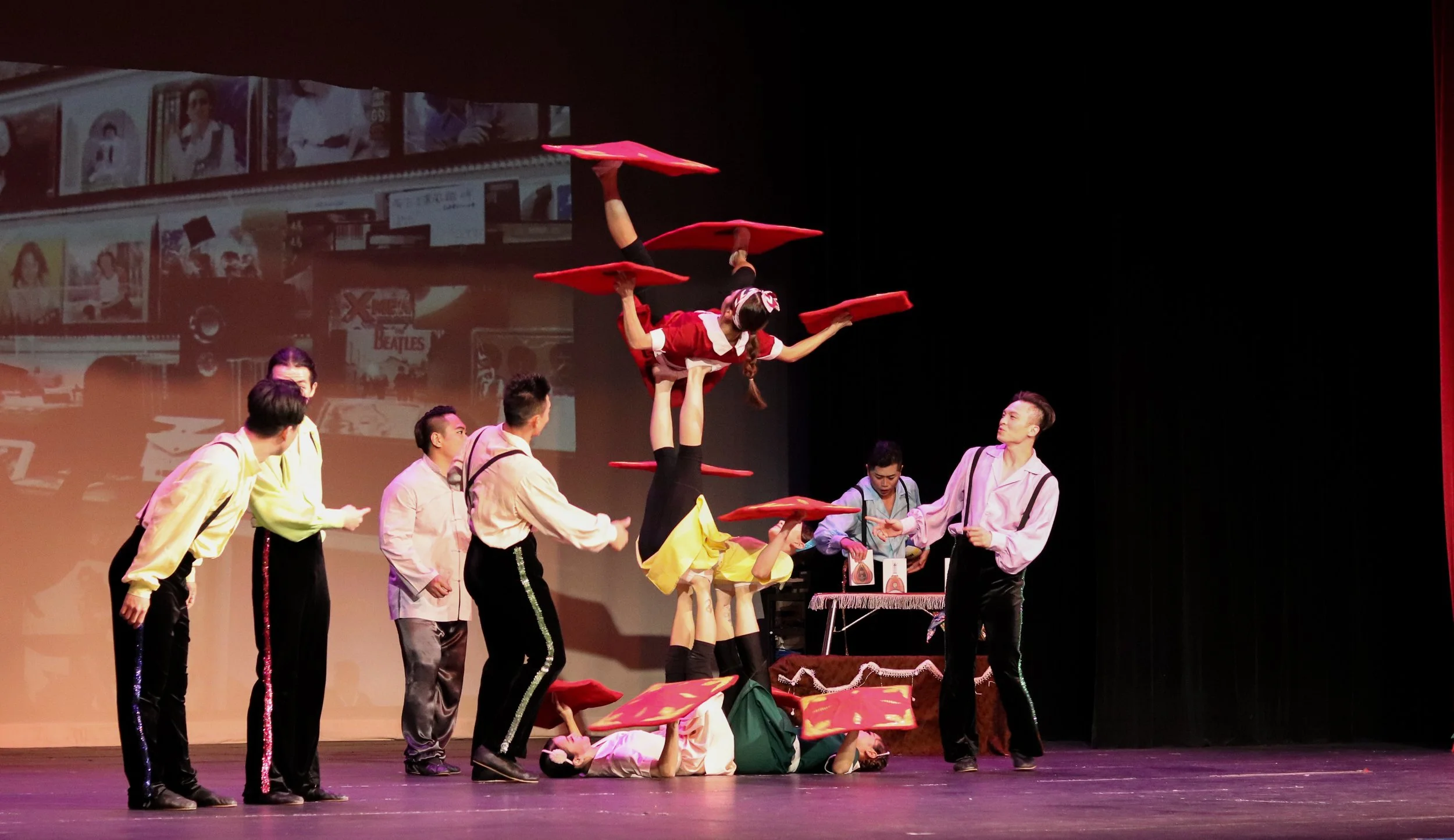 12 Taiwanese Acro Perfomance Photo by Emily Paris.jpg