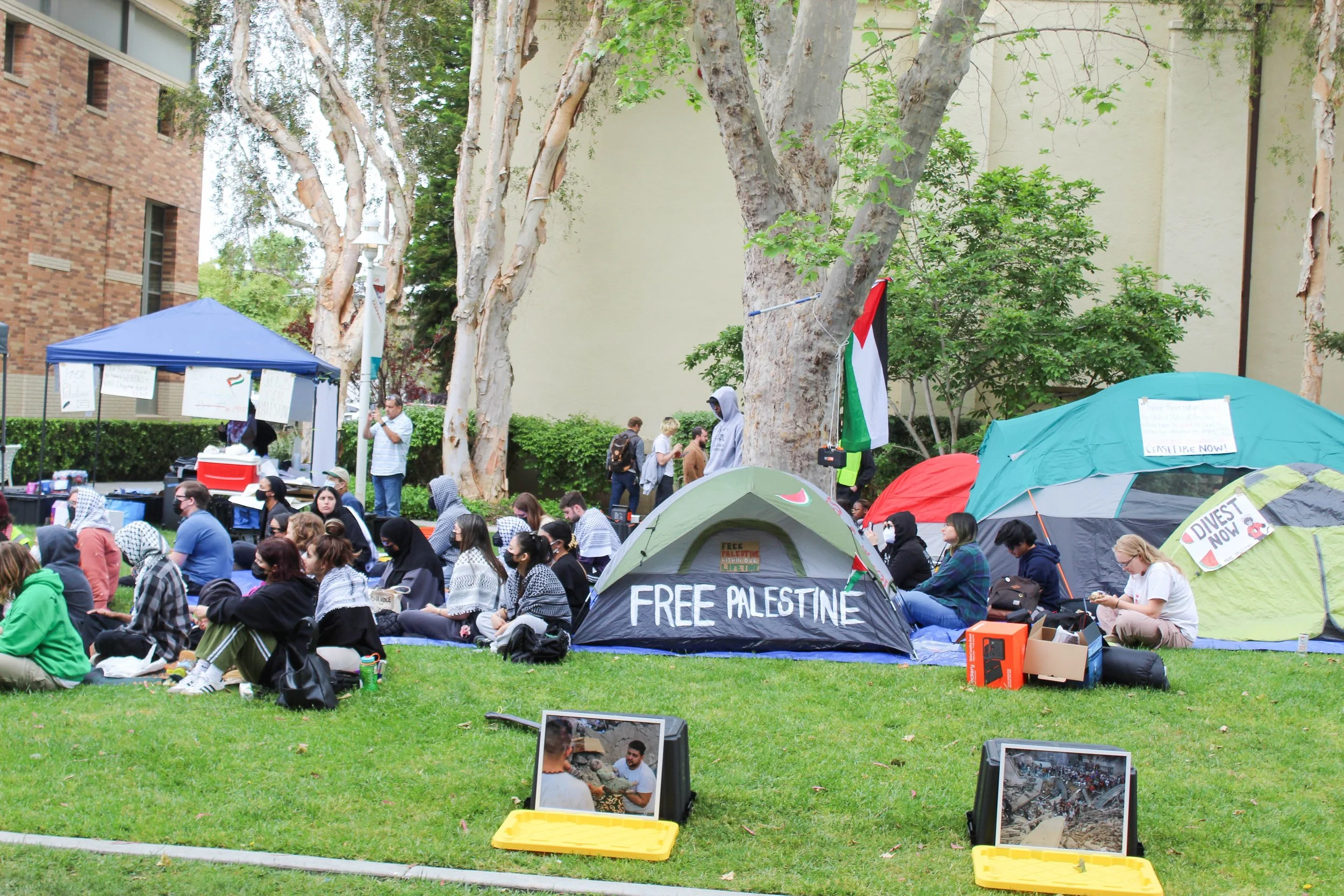    Attendees listen to faculty speakers on May 2, the first day of the SJP encampment. Photo by RENEE ELEFANTE, Editor-in-Chief   