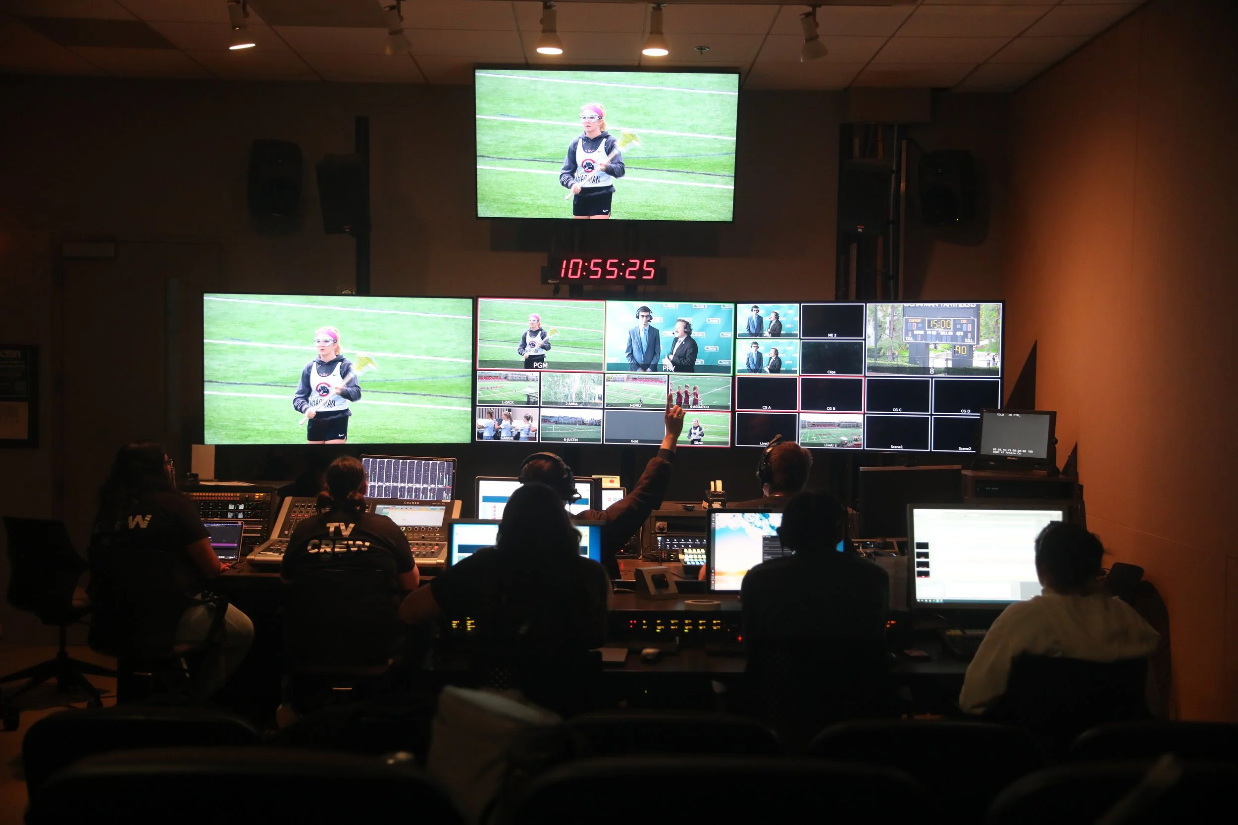    CSBN typically broadcasts weekly, with each show featuring live player interviews, along with commentators and sideline reporters.   