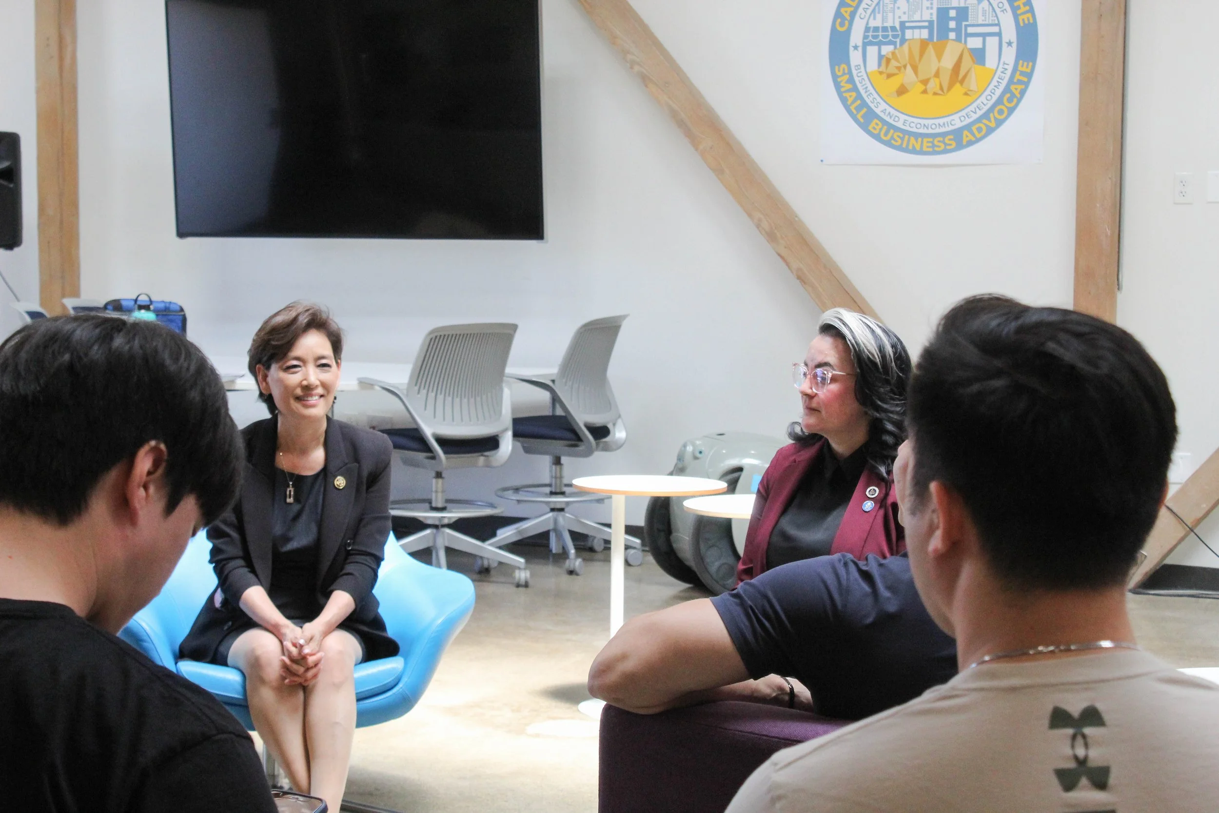    At the Leatherby Entrepreneurship Center for Business Ethics, Kim spoke with several veteran students about their concerns and expressed her commitment to helping them.   
