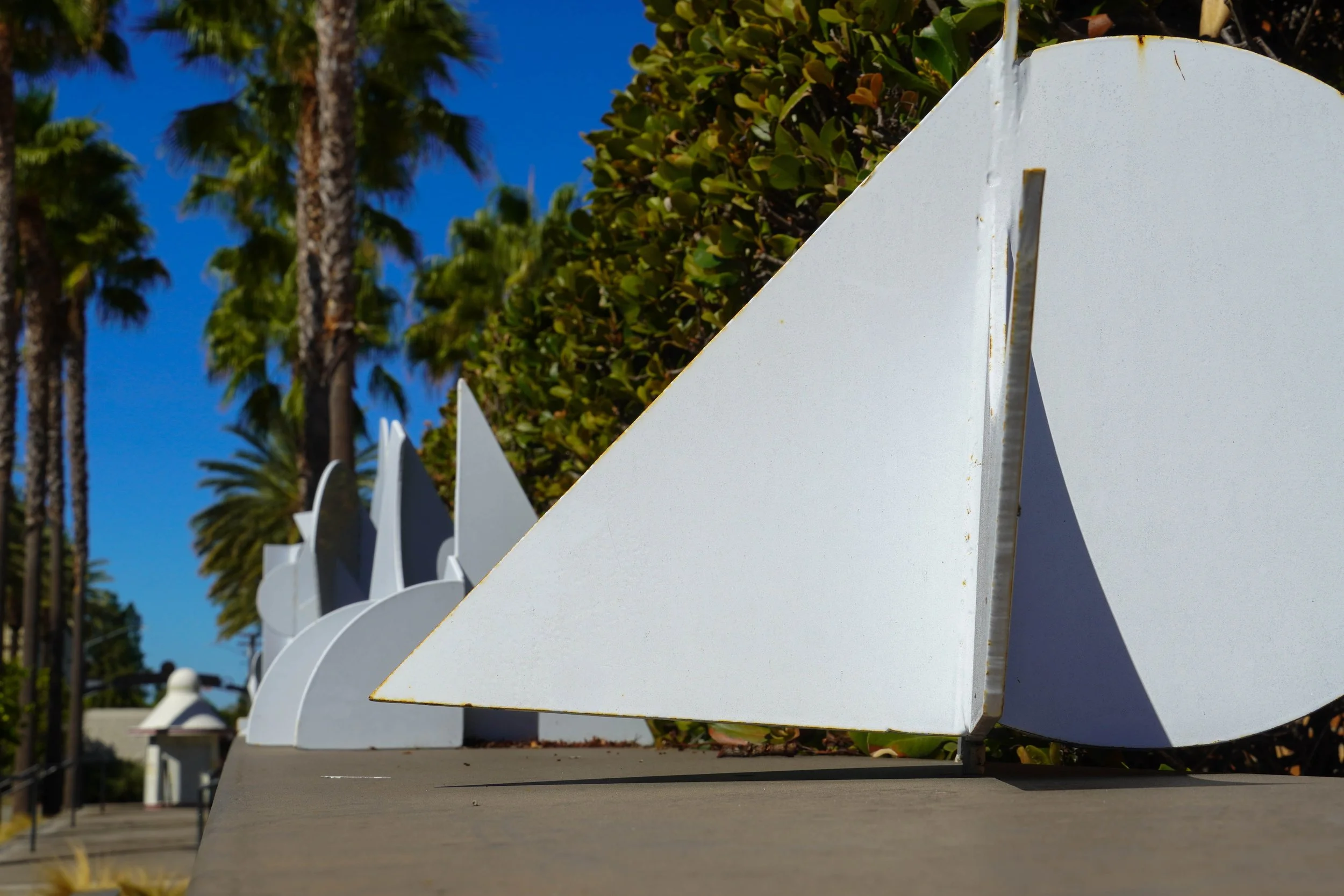 white escalette sculpture at chapman university