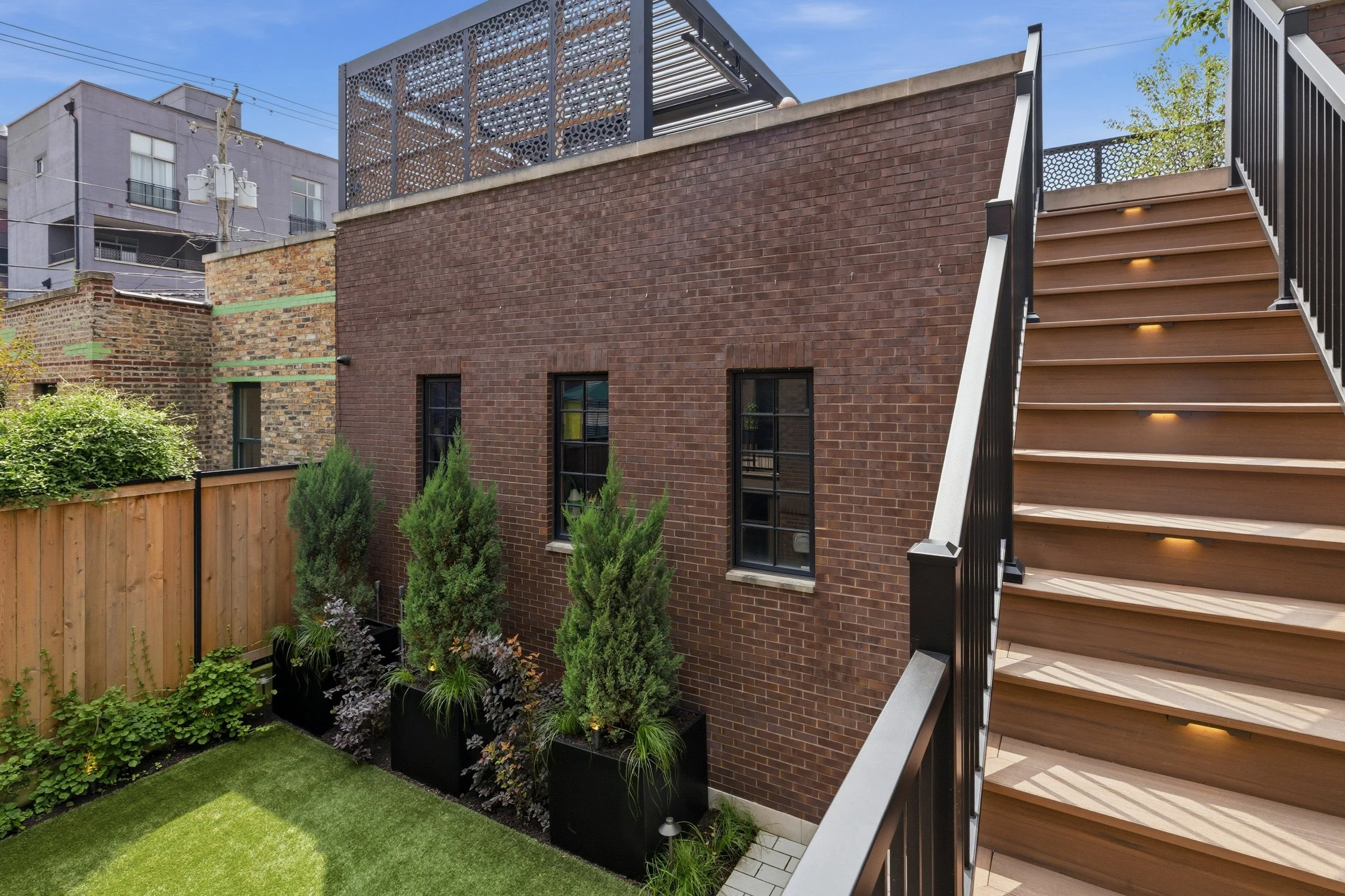 Luxurious Bucktown Paradise