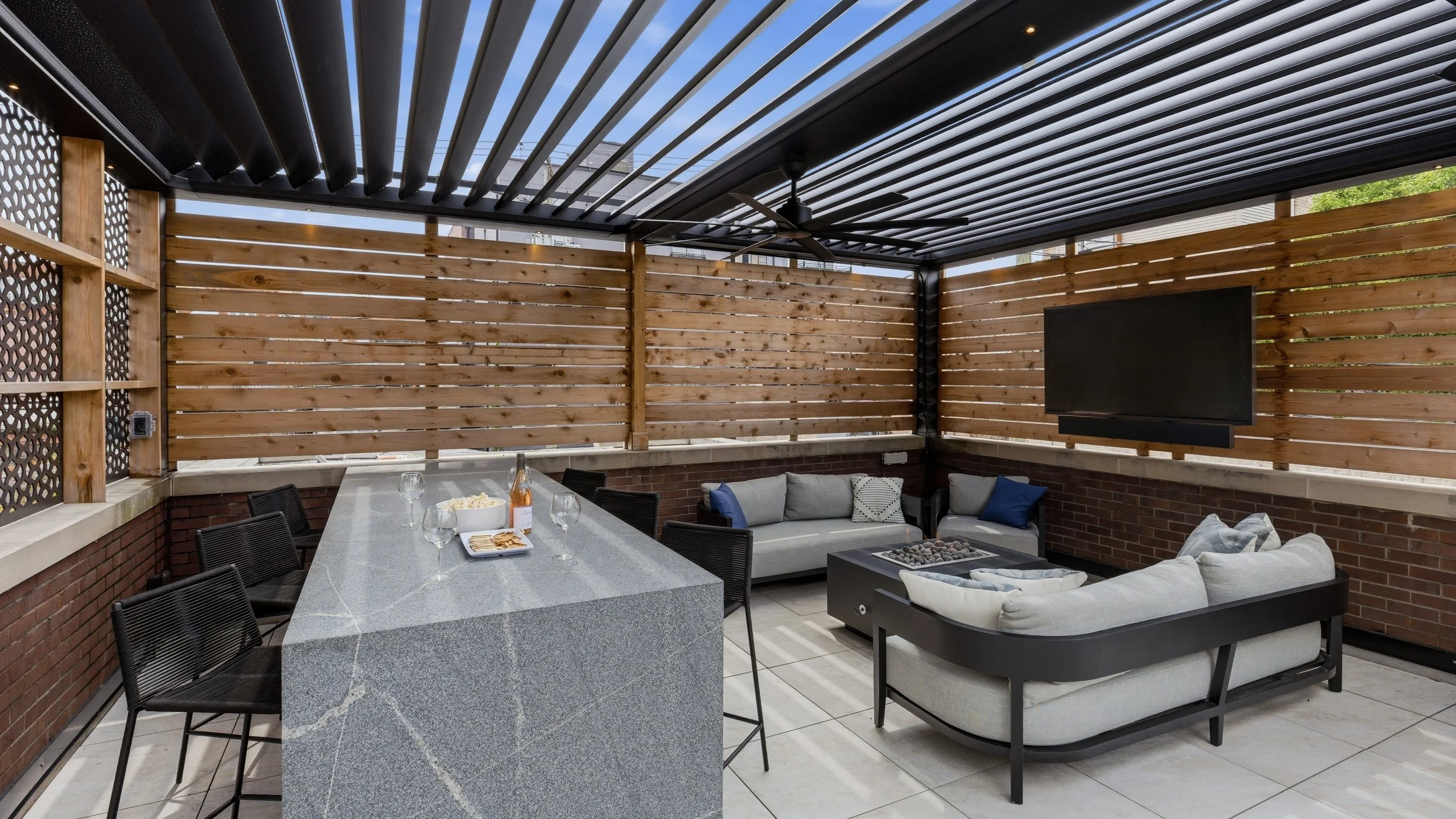 Luxurious Bucktown Paradise