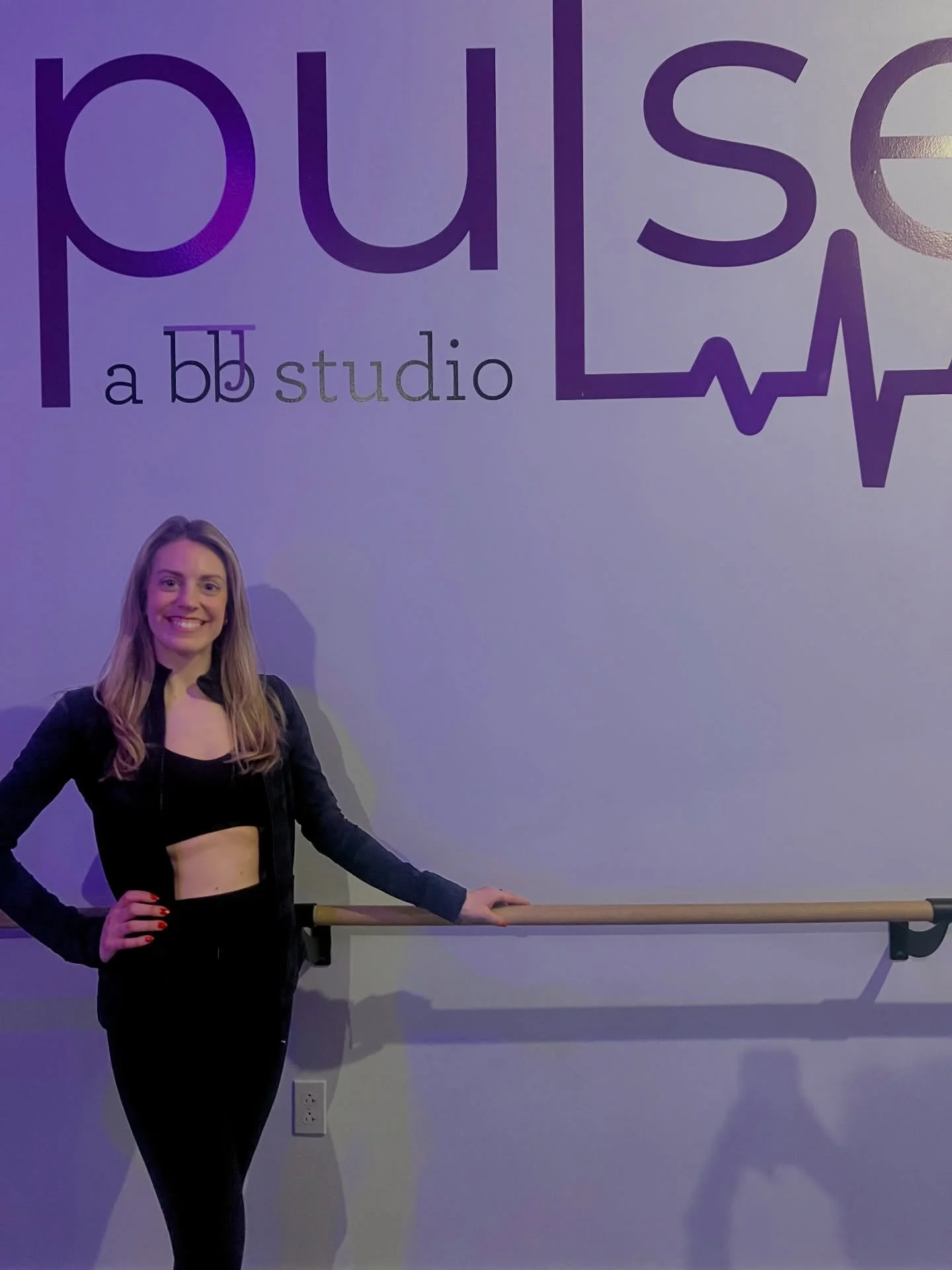 Pulse Tribe meet Kayla 💜💜 

I&rsquo;m a certified barre and sculpt instructor with a background in dance, strength training, and all types of group fitness modalities. My classes combine strength, endurance, and dynamic flows to leave you feeling s