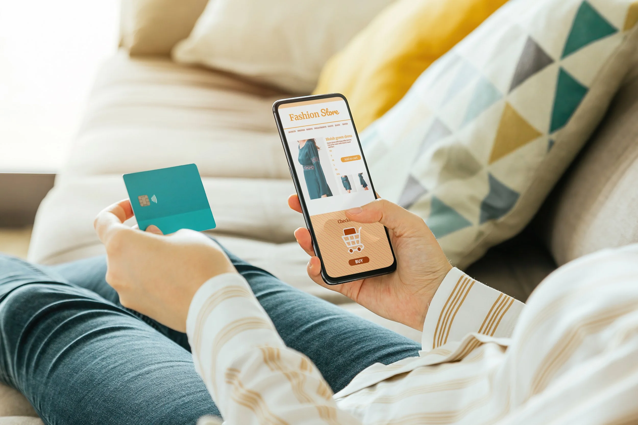Safe Shopping: Avoiding Black Friday &amp; Cyber Monday E-Commerce Scams