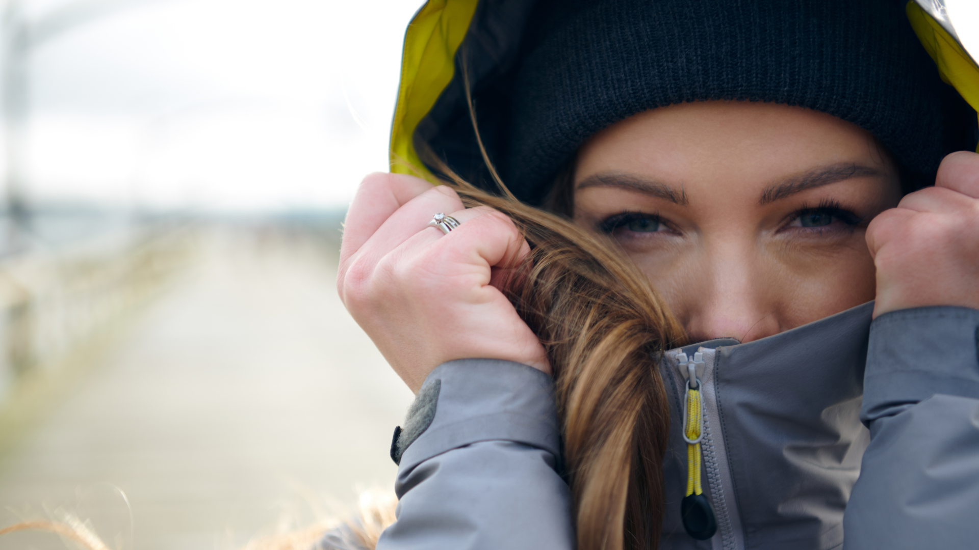 Why does cold air hurt my teeth?
