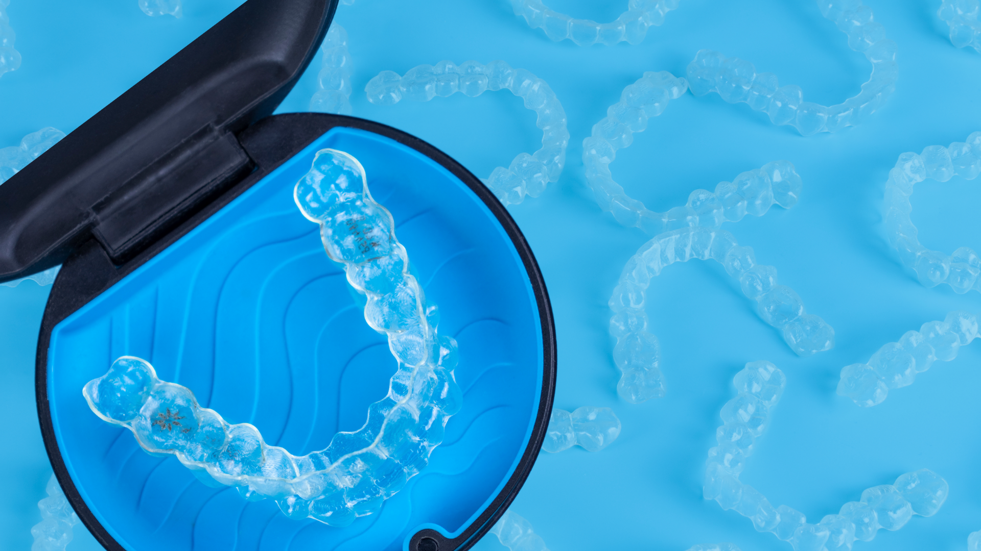 Clear aligners for discreet teeth straightening at S3 Dental