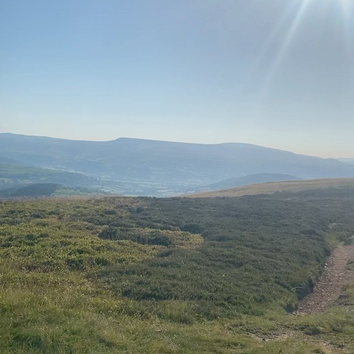 Breakfast on top of Tor y Foel. Delightful way to start another beauty in The Beacons #walesneverfails #breconbeaconsnationalpark #mansbestfriend