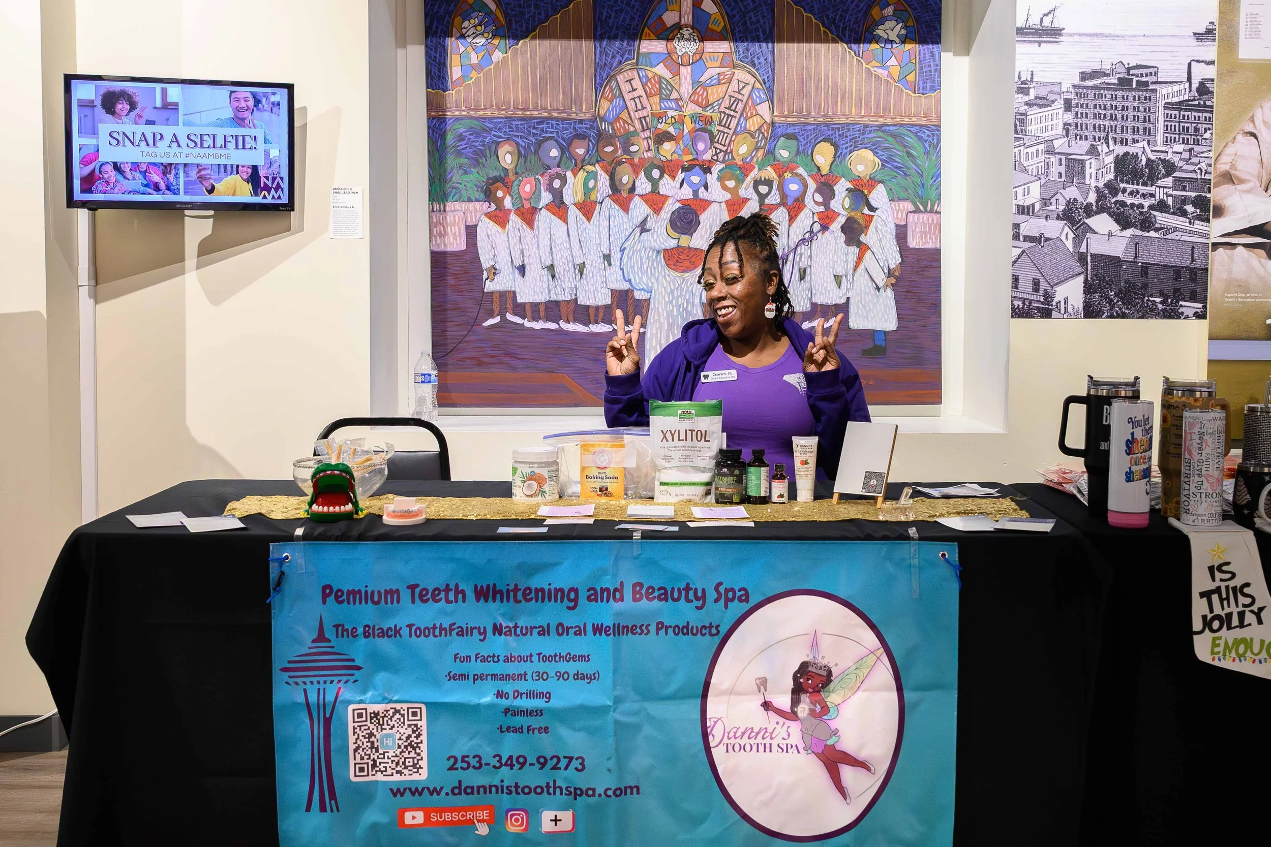 2025-12-06 - NAAM - Black Santa35.jpg