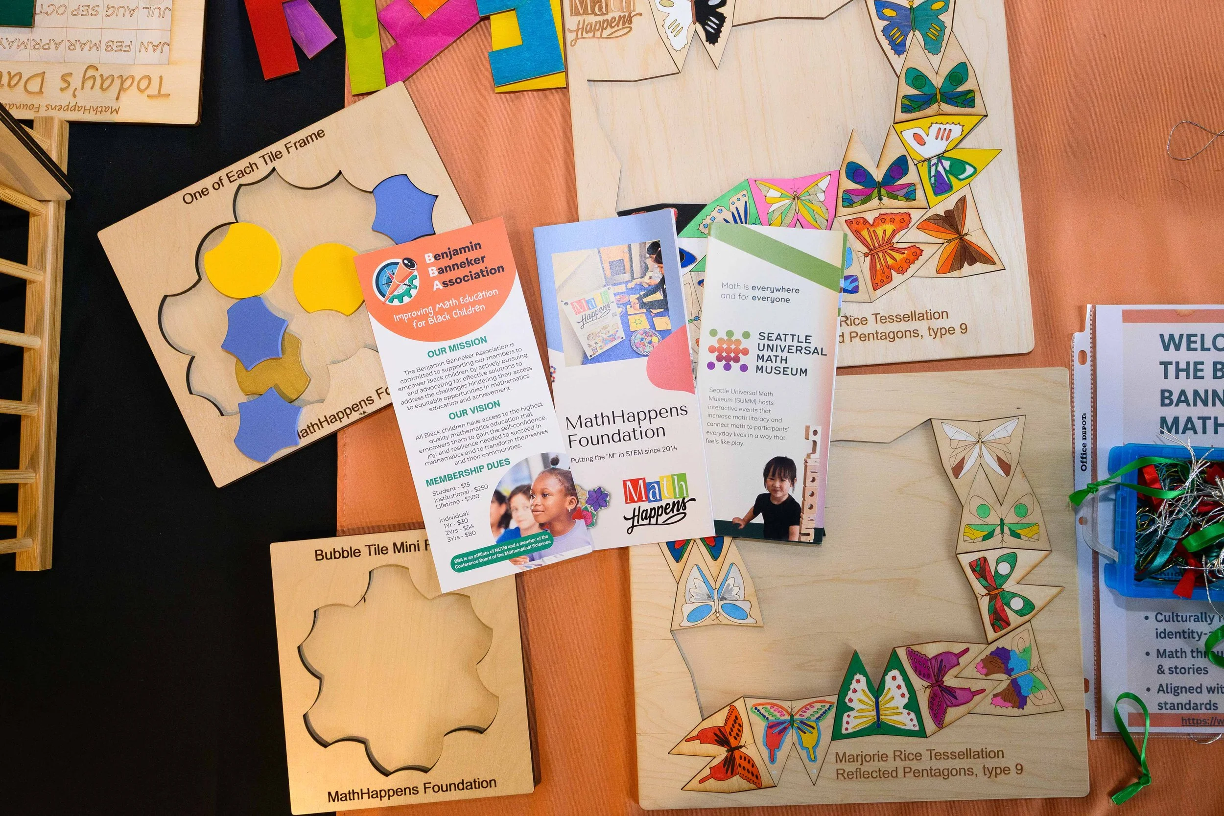 2025-11-29- NAAM - Black Santa21.jpg