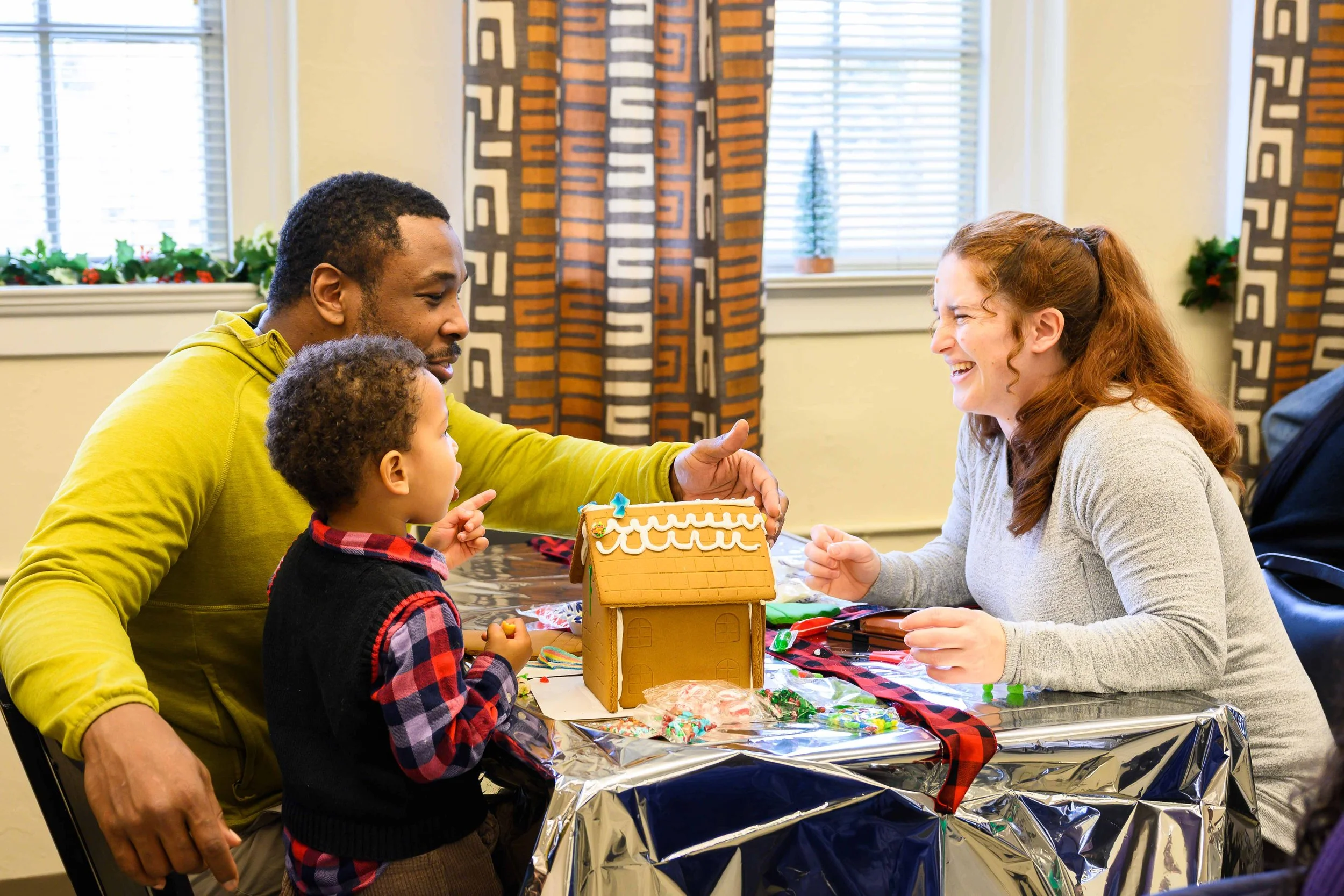 2025-12-06 - NAAM - Black Santa_Gingerbread 3.jpg
