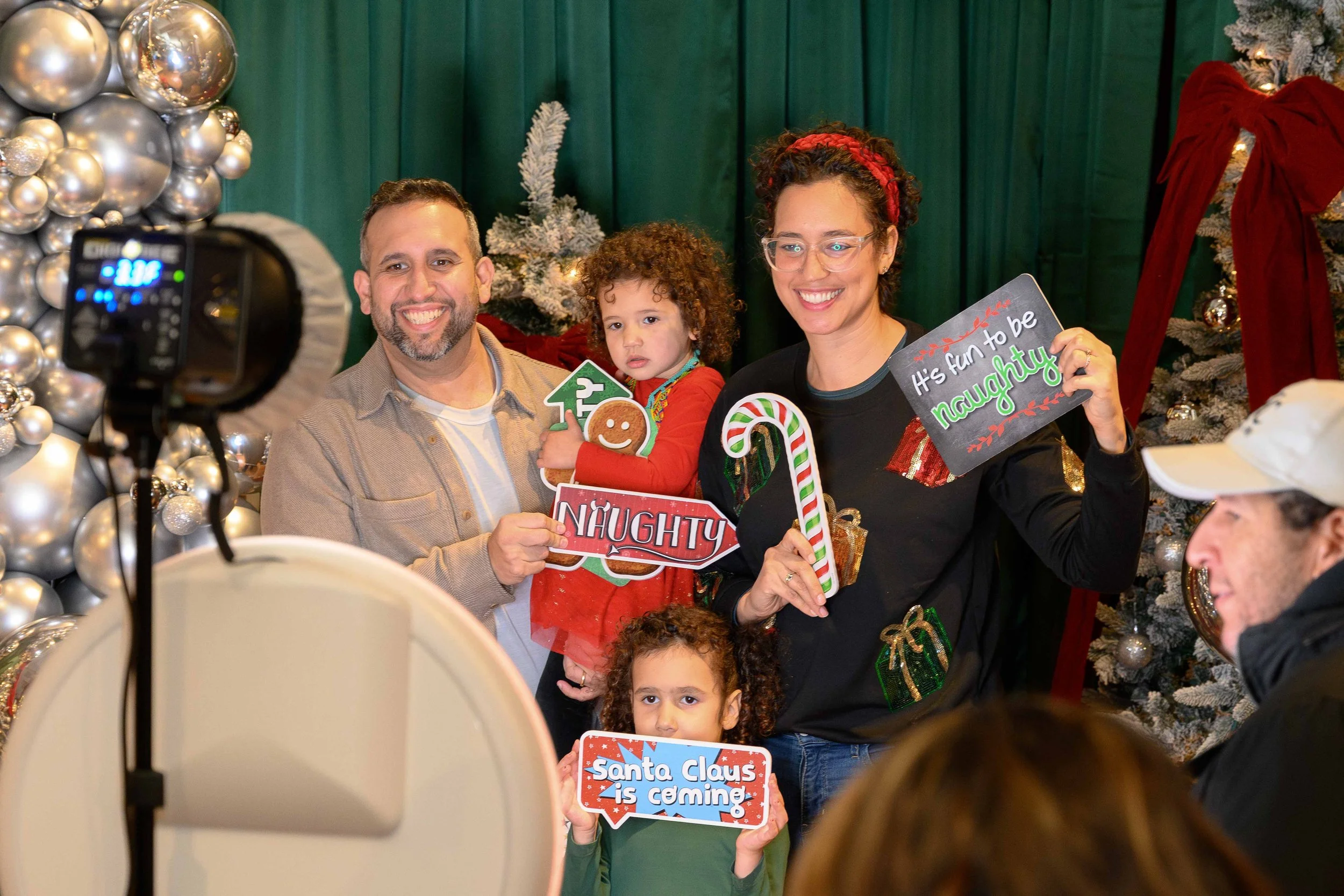 2025-12-06 - NAAM - Black Santa14.jpg