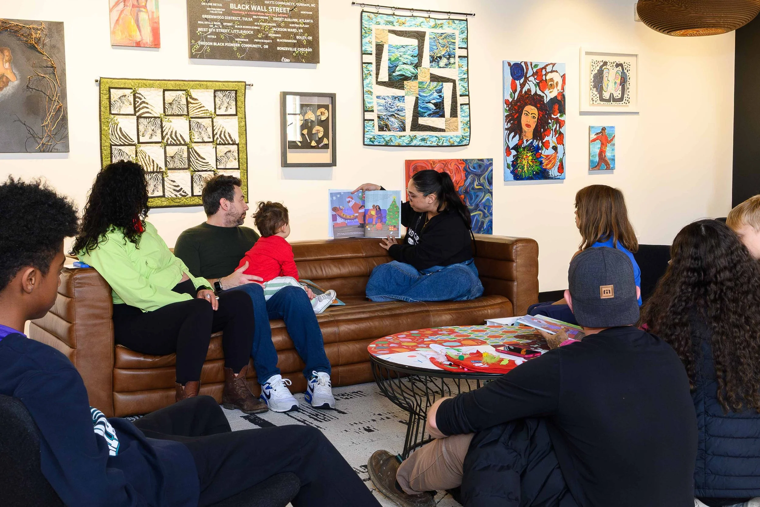 2025-12-06 - NAAM - Black Santa24.jpg